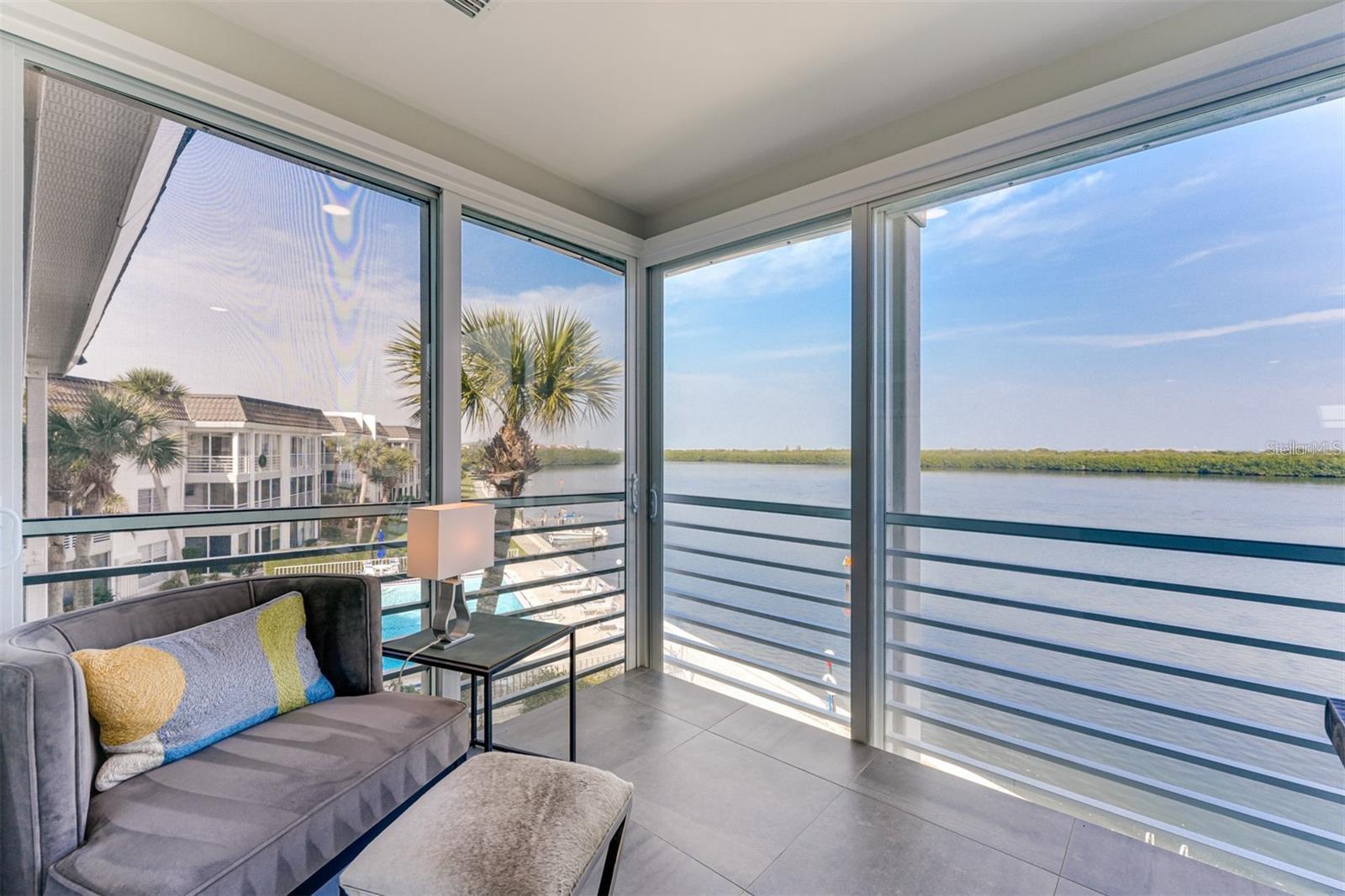 4420 EXETER DR #302, LONGBOAT KEY, FL, 34228