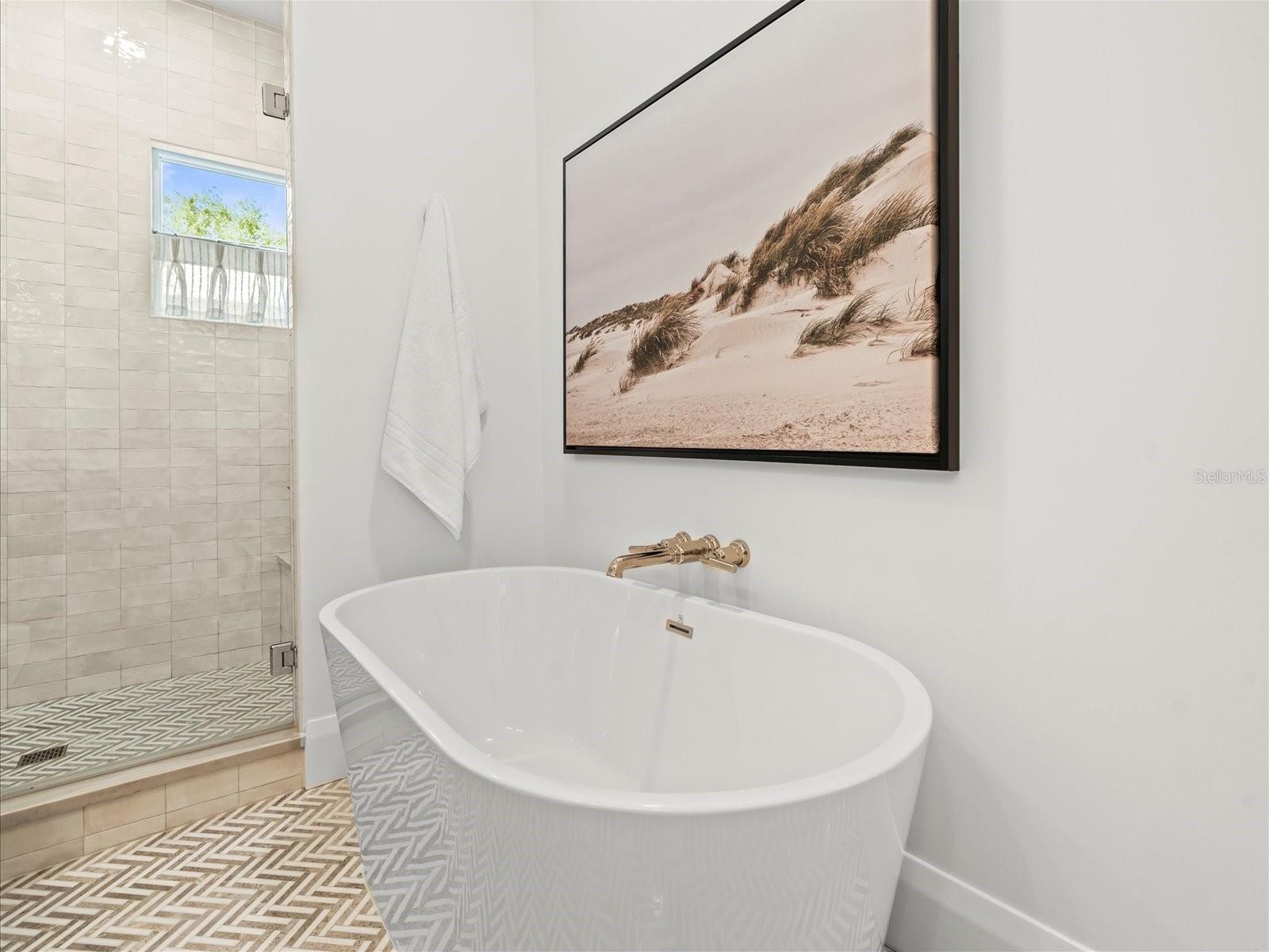 803 S PACKWOOD AVE, TAMPA, FL, 33606