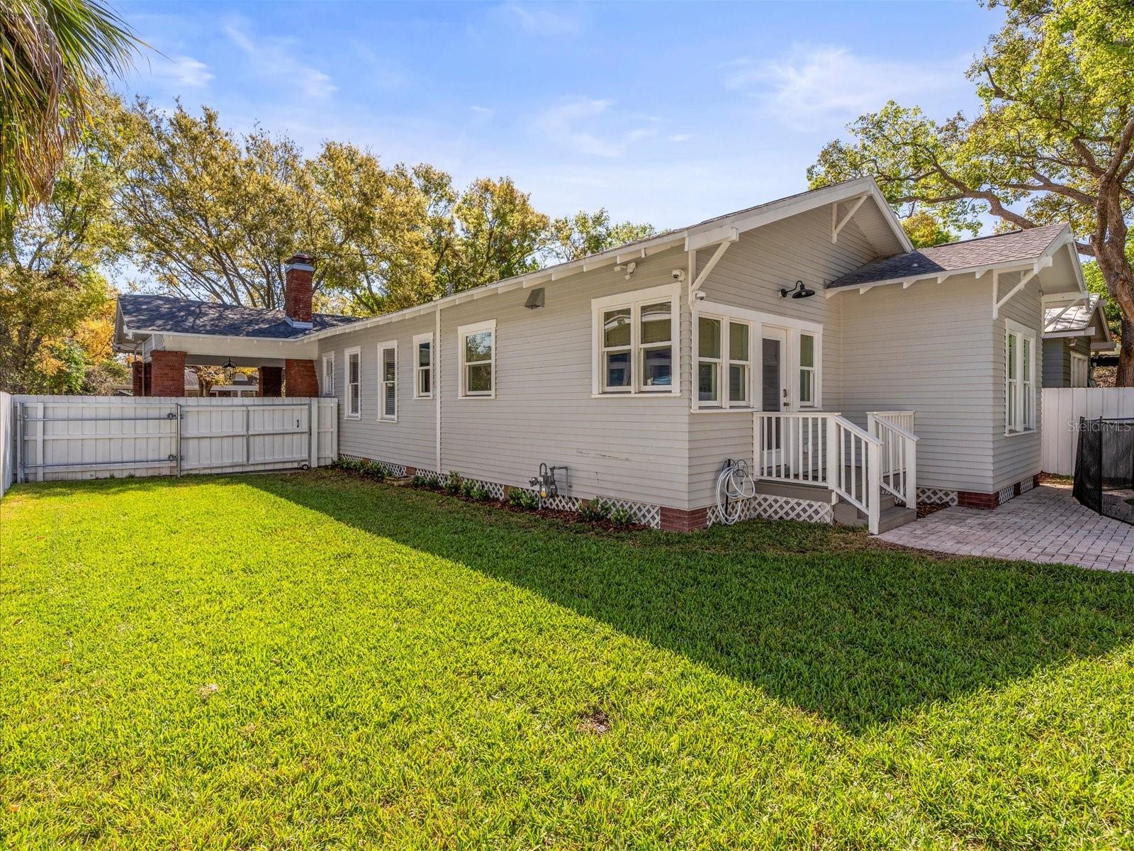 803 S PACKWOOD AVE, TAMPA, FL, 33606
