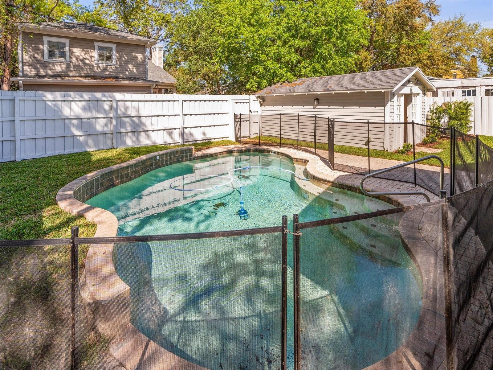 803 S PACKWOOD AVE, TAMPA, FL, 33606