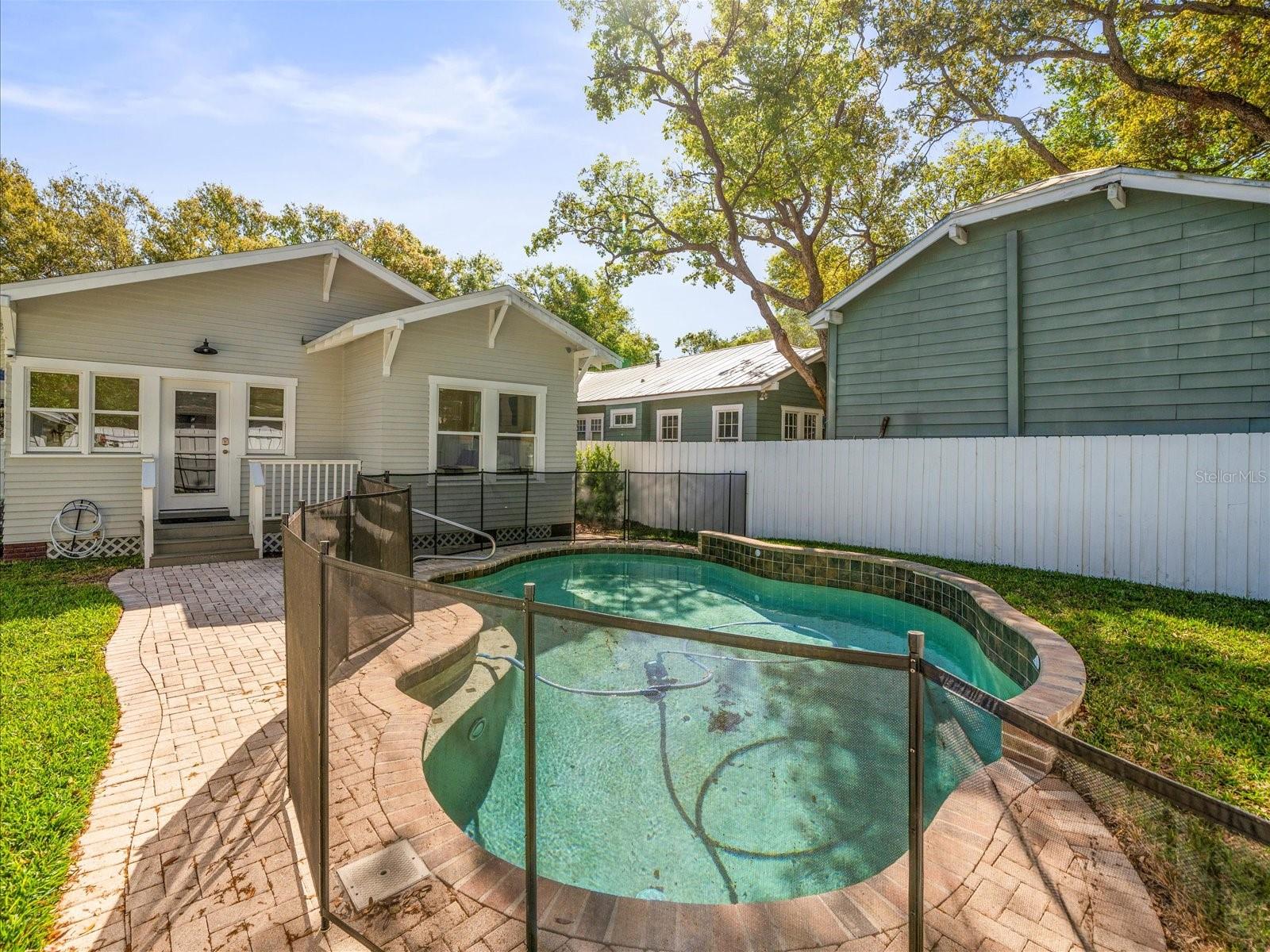 803 S PACKWOOD AVE, TAMPA, FL, 33606