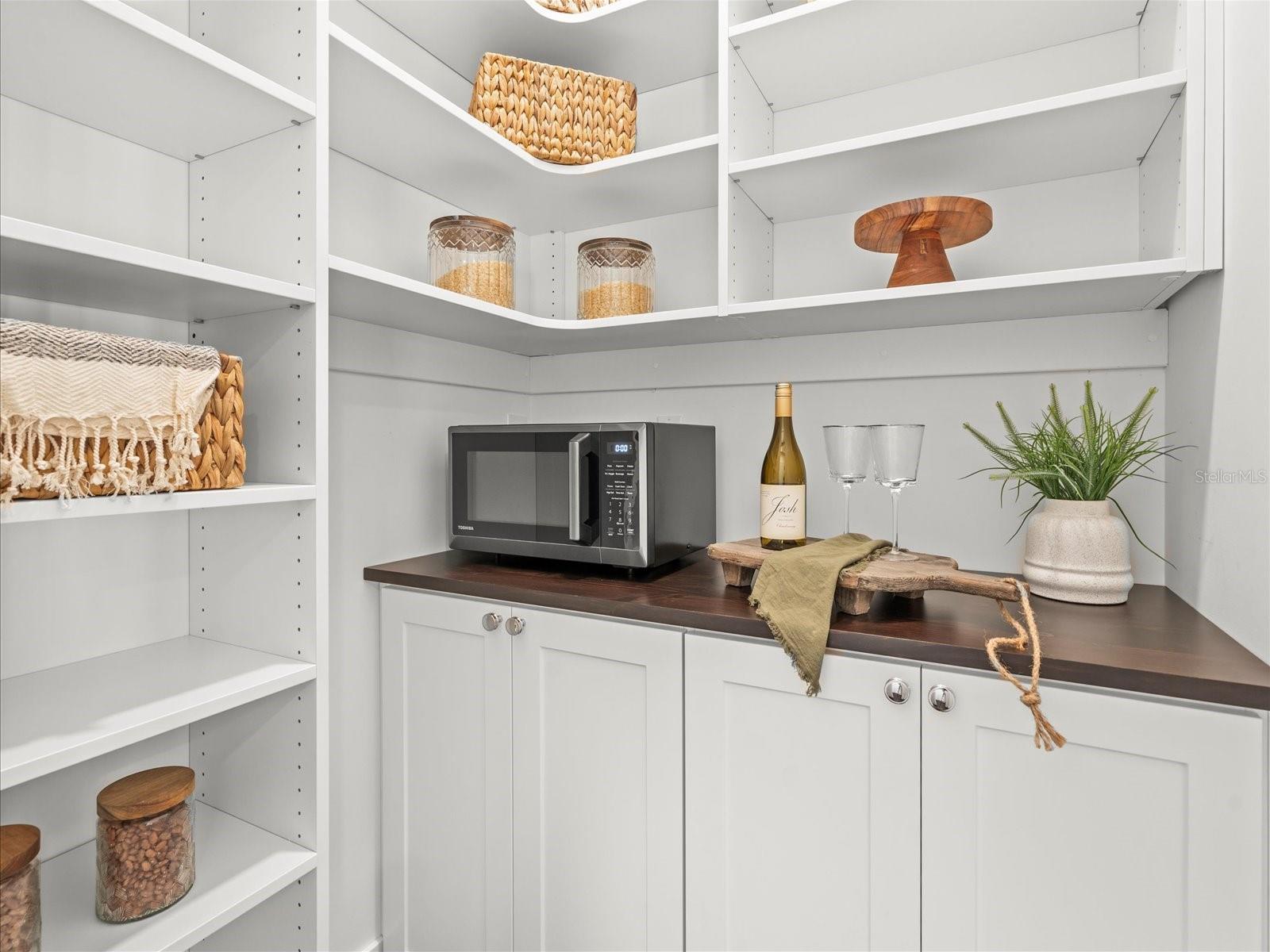 803 S PACKWOOD AVE, TAMPA, FL, 33606