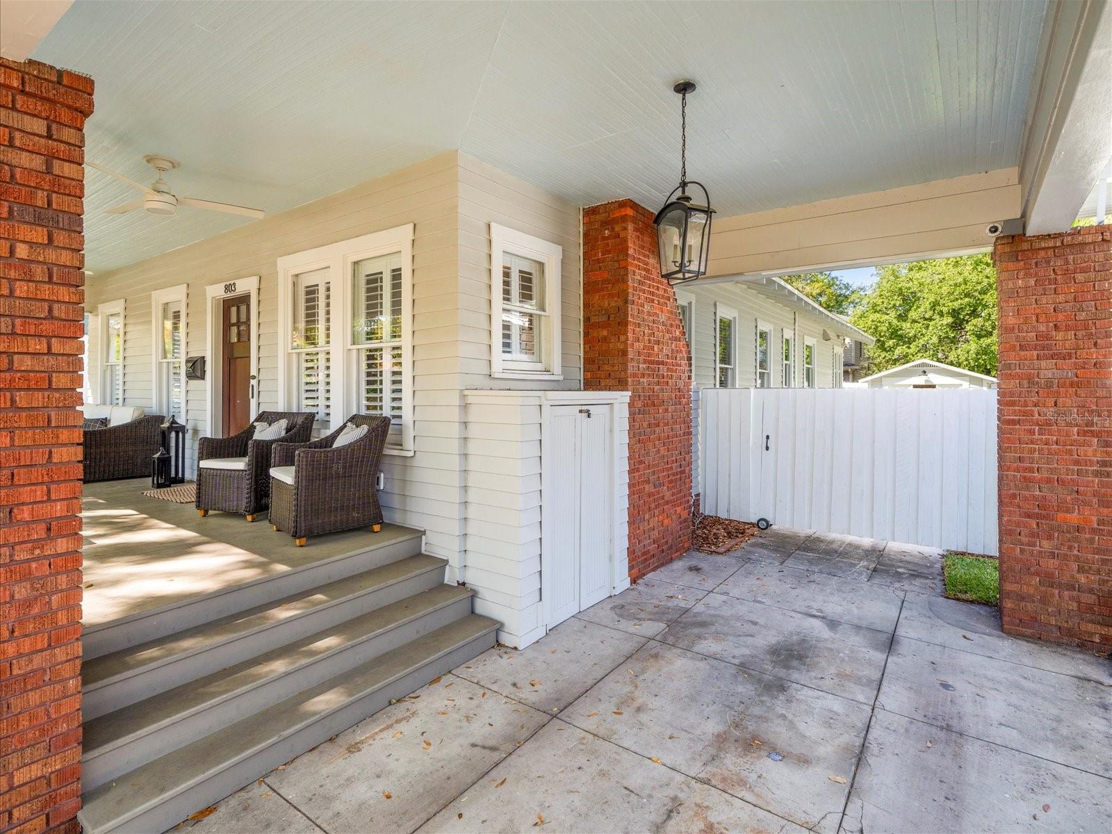 803 S PACKWOOD AVE, TAMPA, FL, 33606