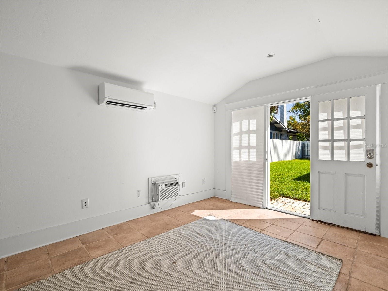 803 S PACKWOOD AVE, TAMPA, FL, 33606