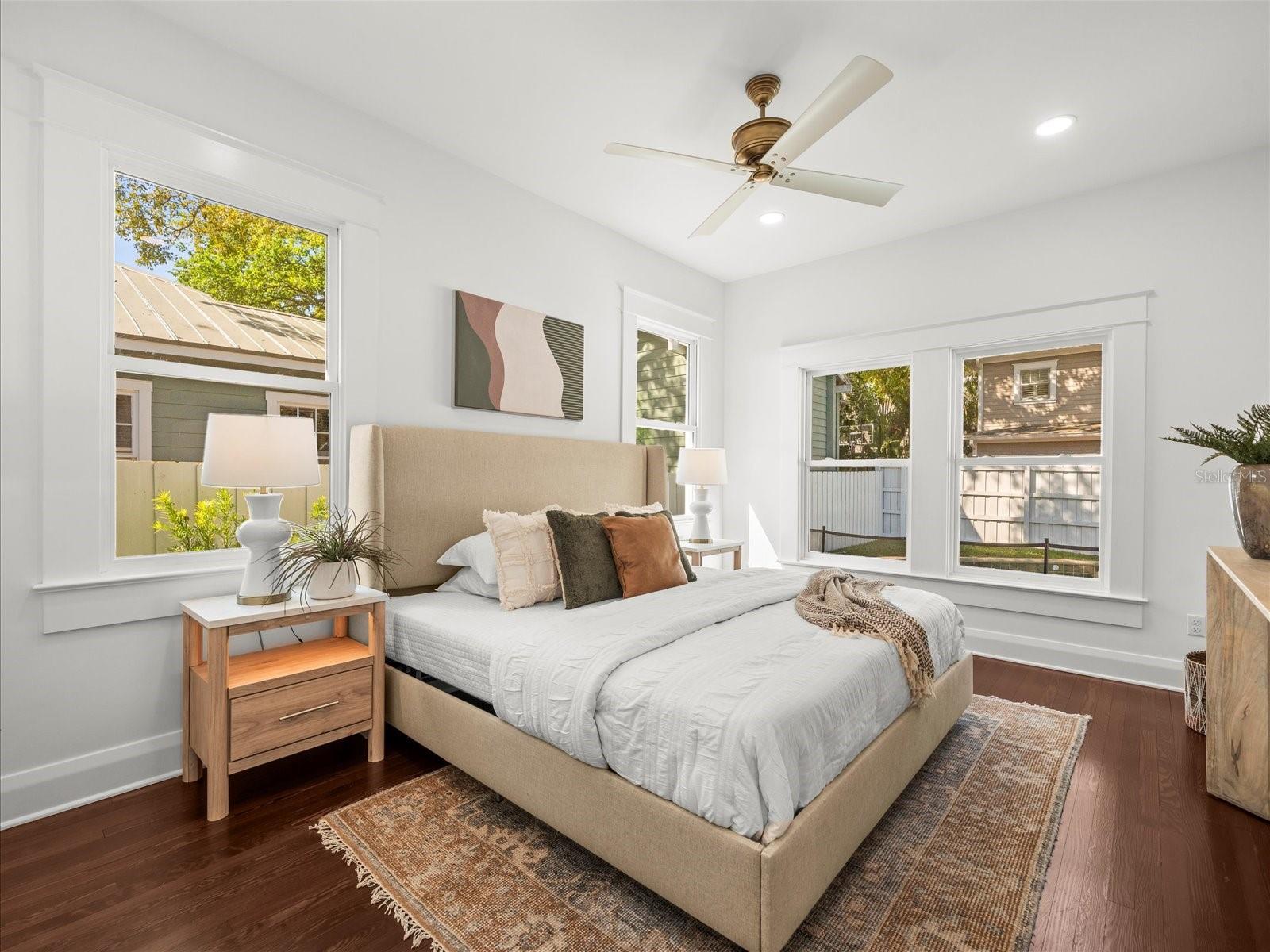 803 S PACKWOOD AVE, TAMPA, FL, 33606