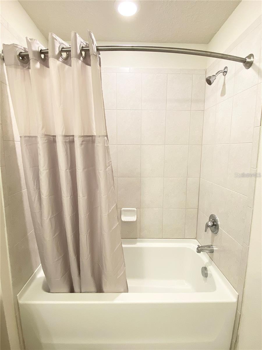 5256 ROYAL POINT AVE, KISSIMMEE, FL, 34746