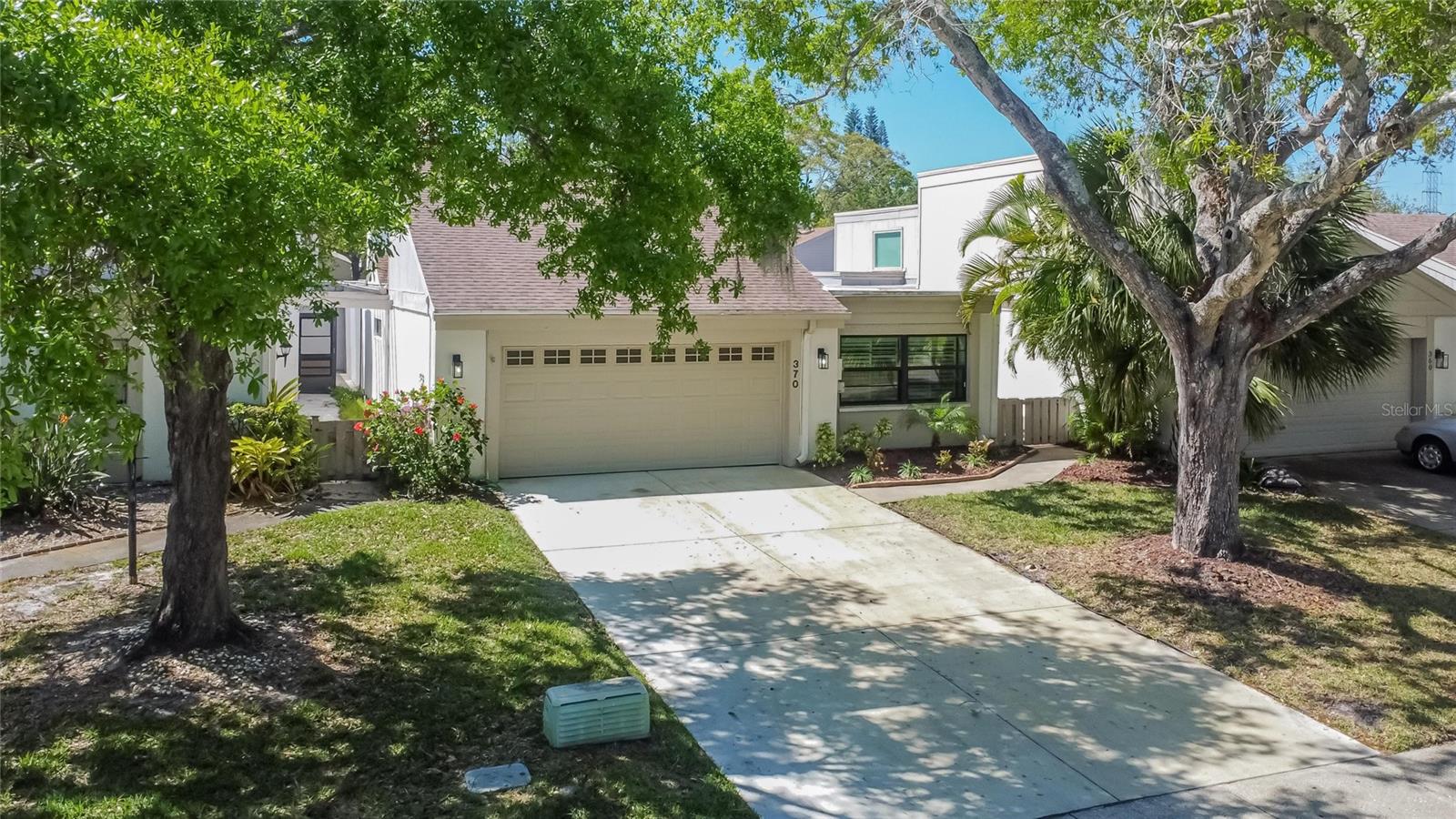 370 S WOODLANDS DR, OLDSMAR, FL, 34677