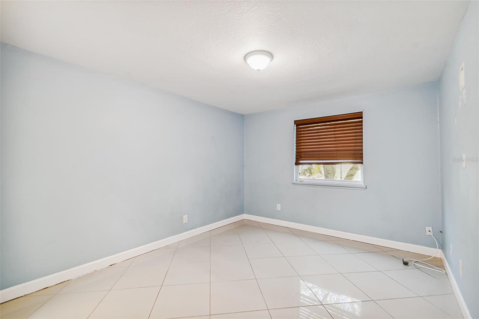 7512 DOLONITA DR #7512, TAMPA, FL, 33615