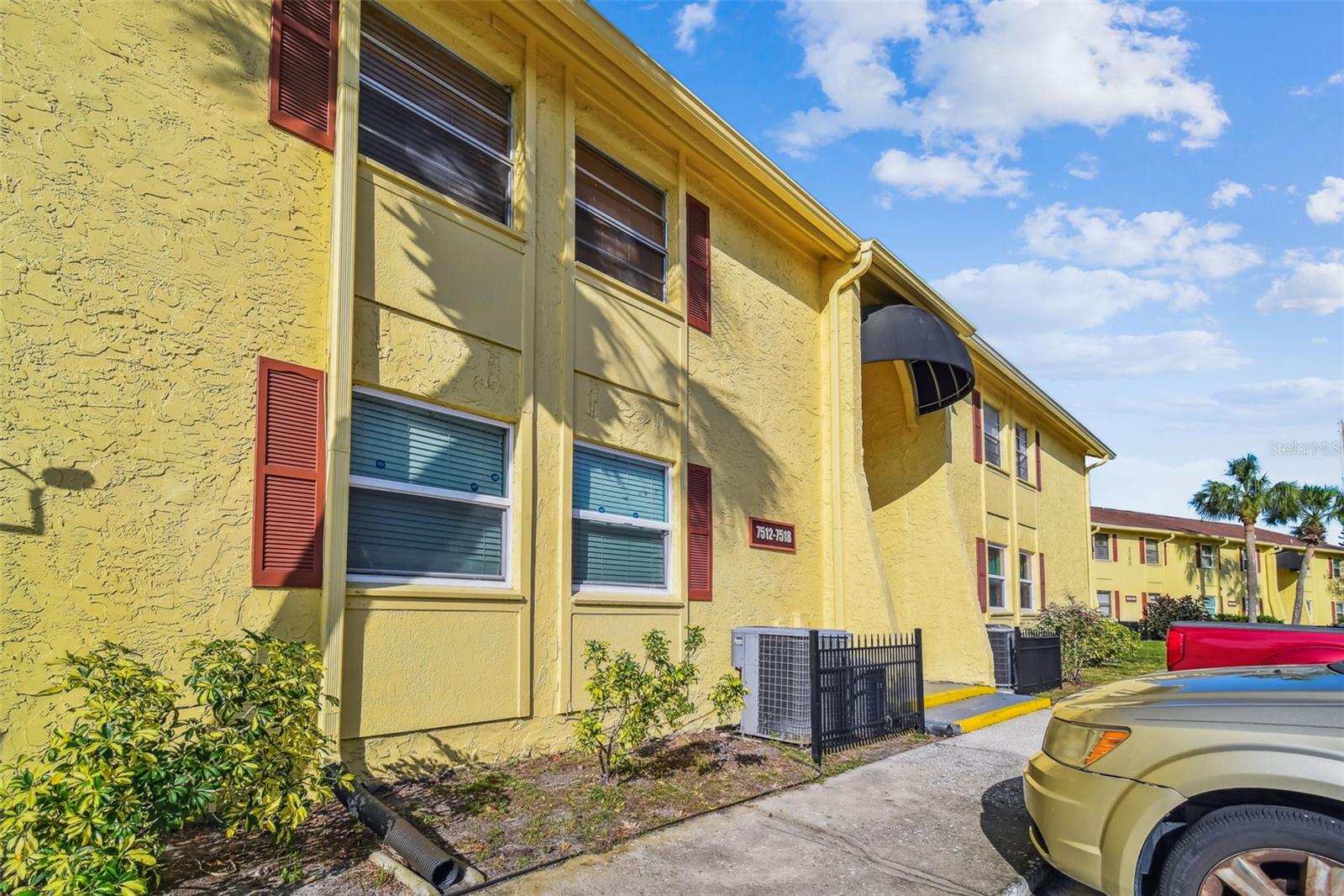 7512 DOLONITA DR #7512, TAMPA, FL, 33615