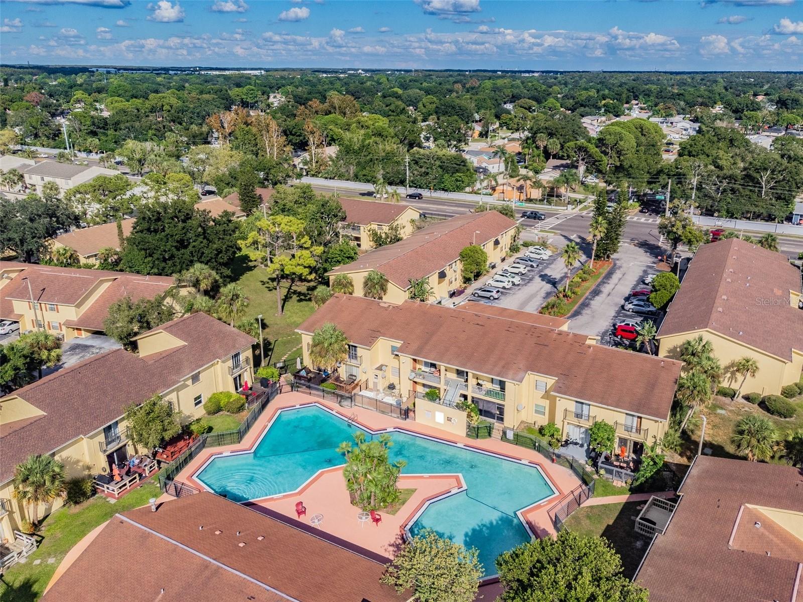 7512 DOLONITA DR #7512, TAMPA, FL, 33615