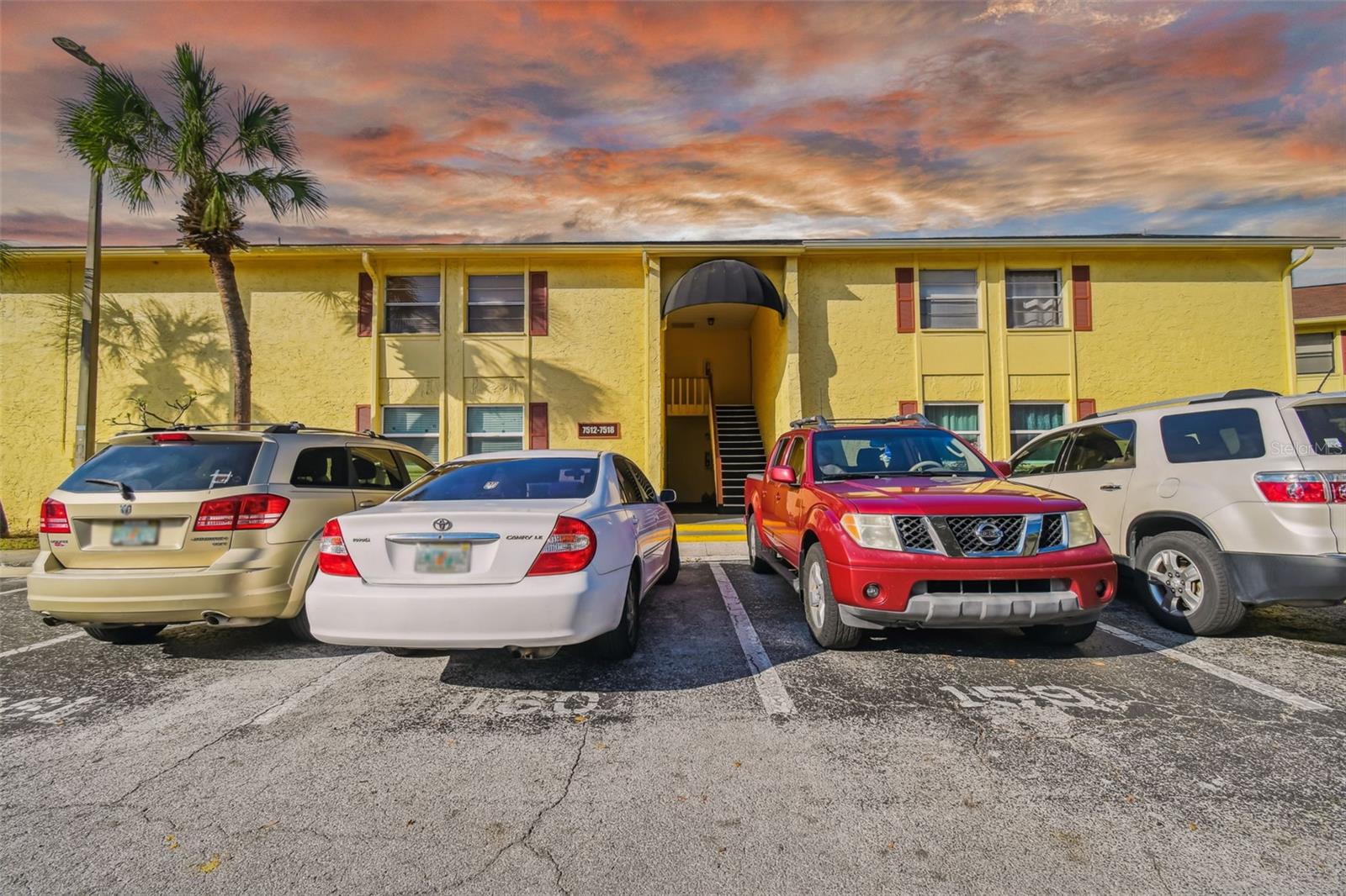 7512 DOLONITA DR #7512, TAMPA, FL, 33615