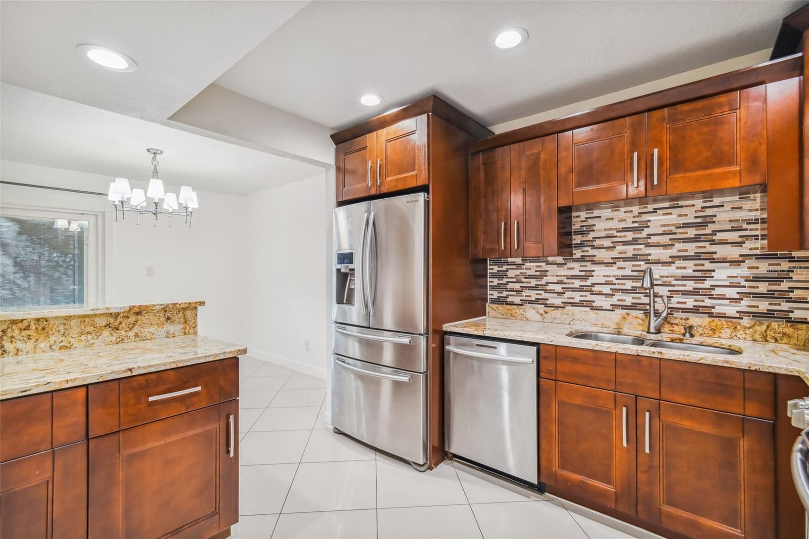 7512 DOLONITA DR #7512, TAMPA, FL, 33615