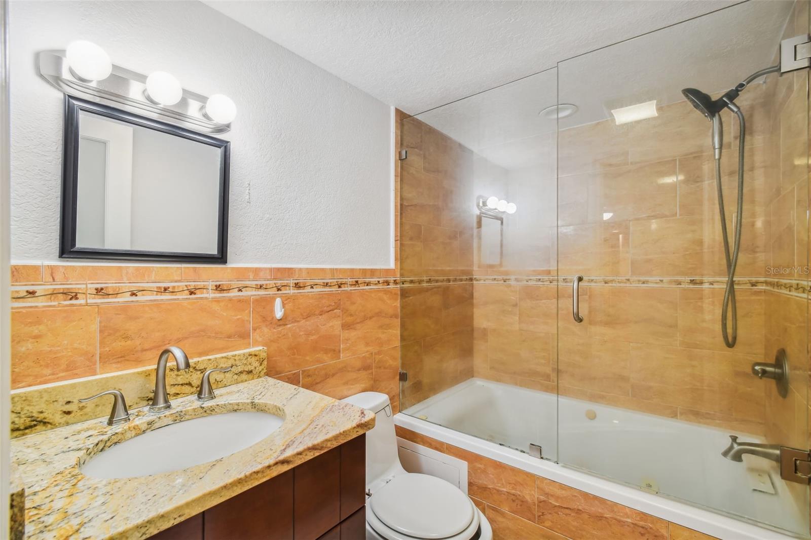 7512 DOLONITA DR #7512, TAMPA, FL, 33615