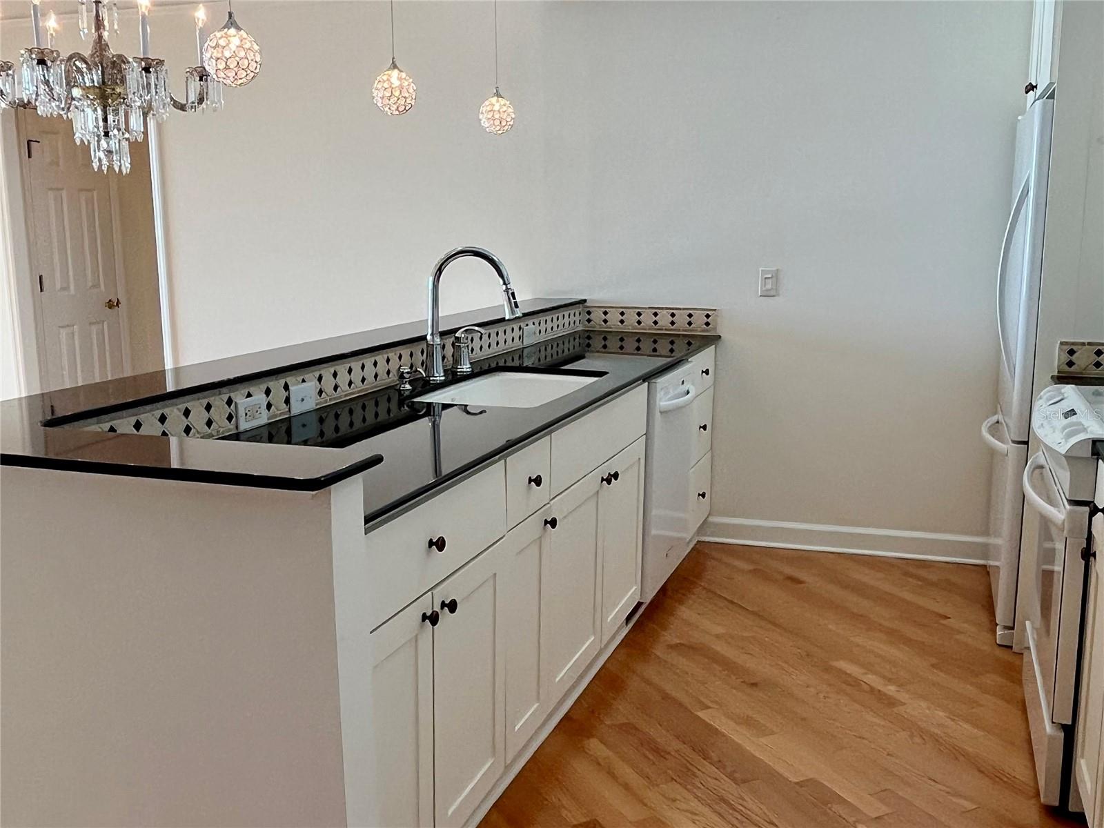 750 N TAMIAMI TRL #1609, SARASOTA, FL, 34236