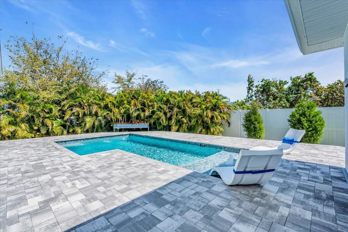 3925 BELL AVE, SARASOTA, FL, 34231