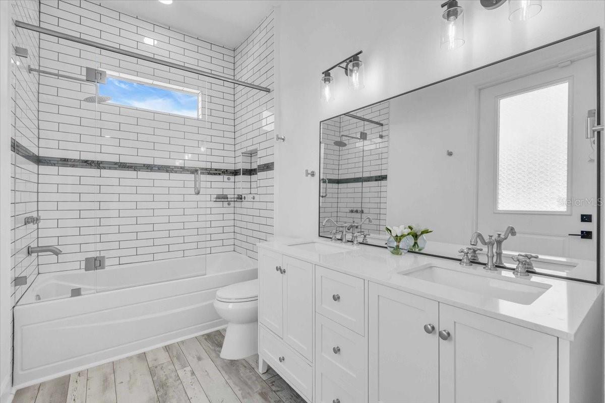 3925 BELL AVE, SARASOTA, FL, 34231