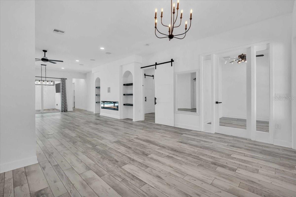 3925 BELL AVE, SARASOTA, FL, 34231