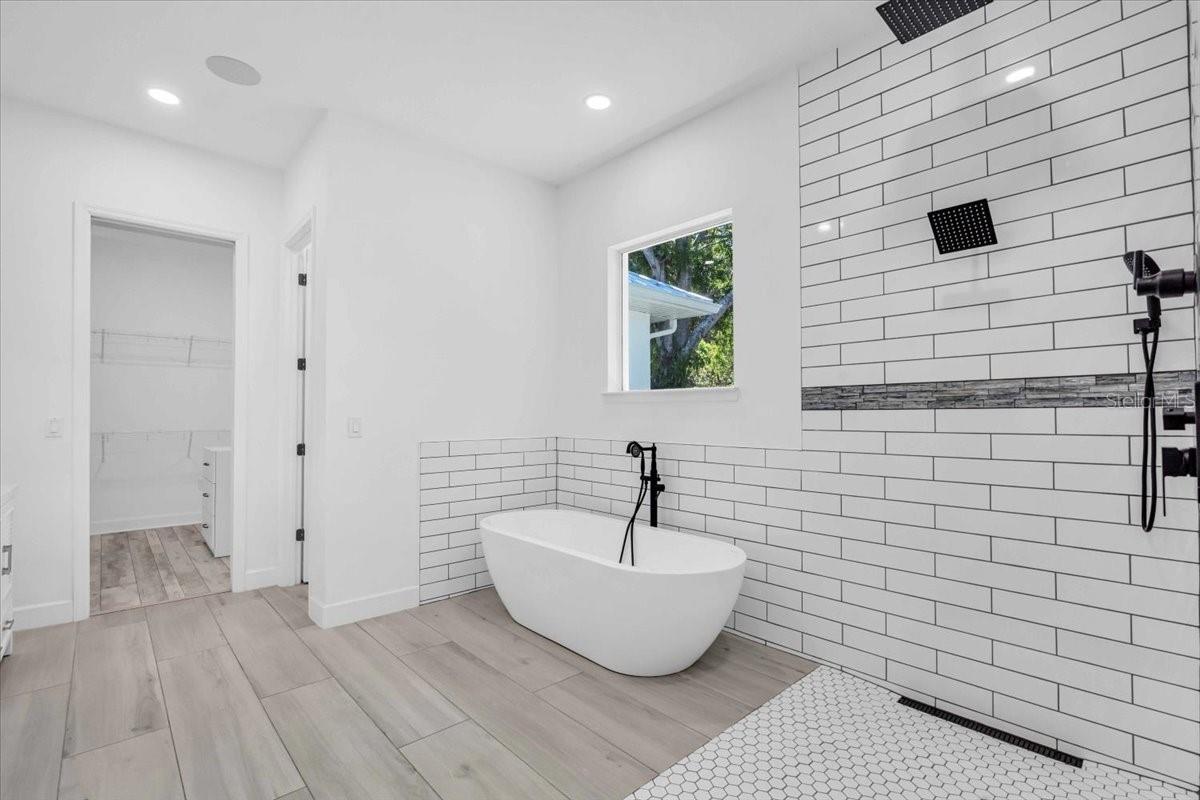 3925 BELL AVE, SARASOTA, FL, 34231