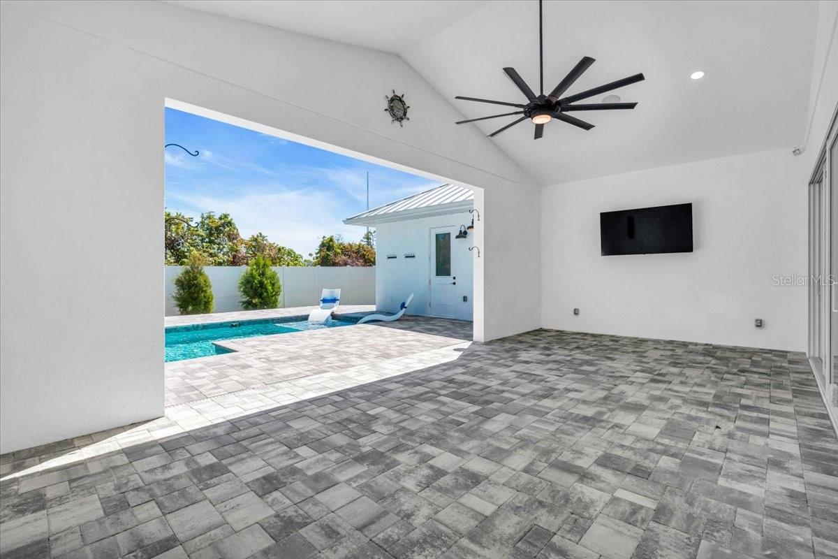 3925 BELL AVE, SARASOTA, FL, 34231