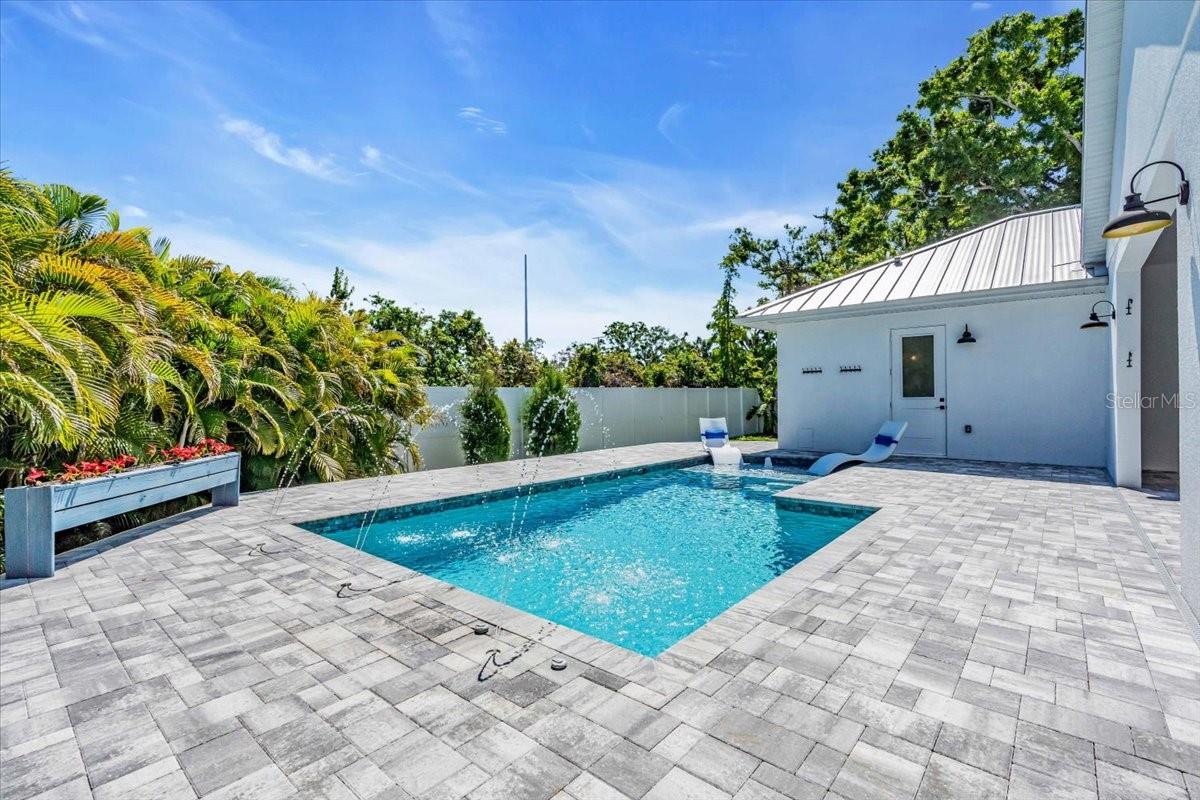 3925 BELL AVE, SARASOTA, FL, 34231