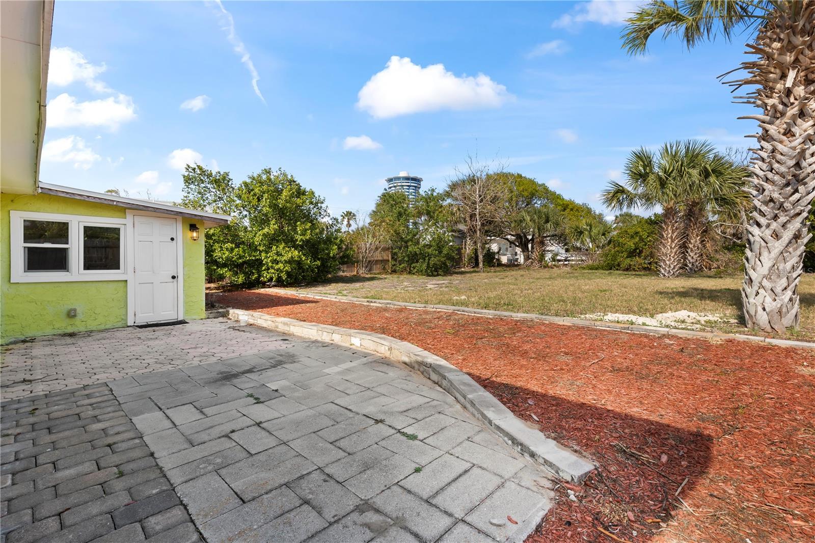 2711 DACH AVE, DAYTONA BEACH SHORES, FL, 32118