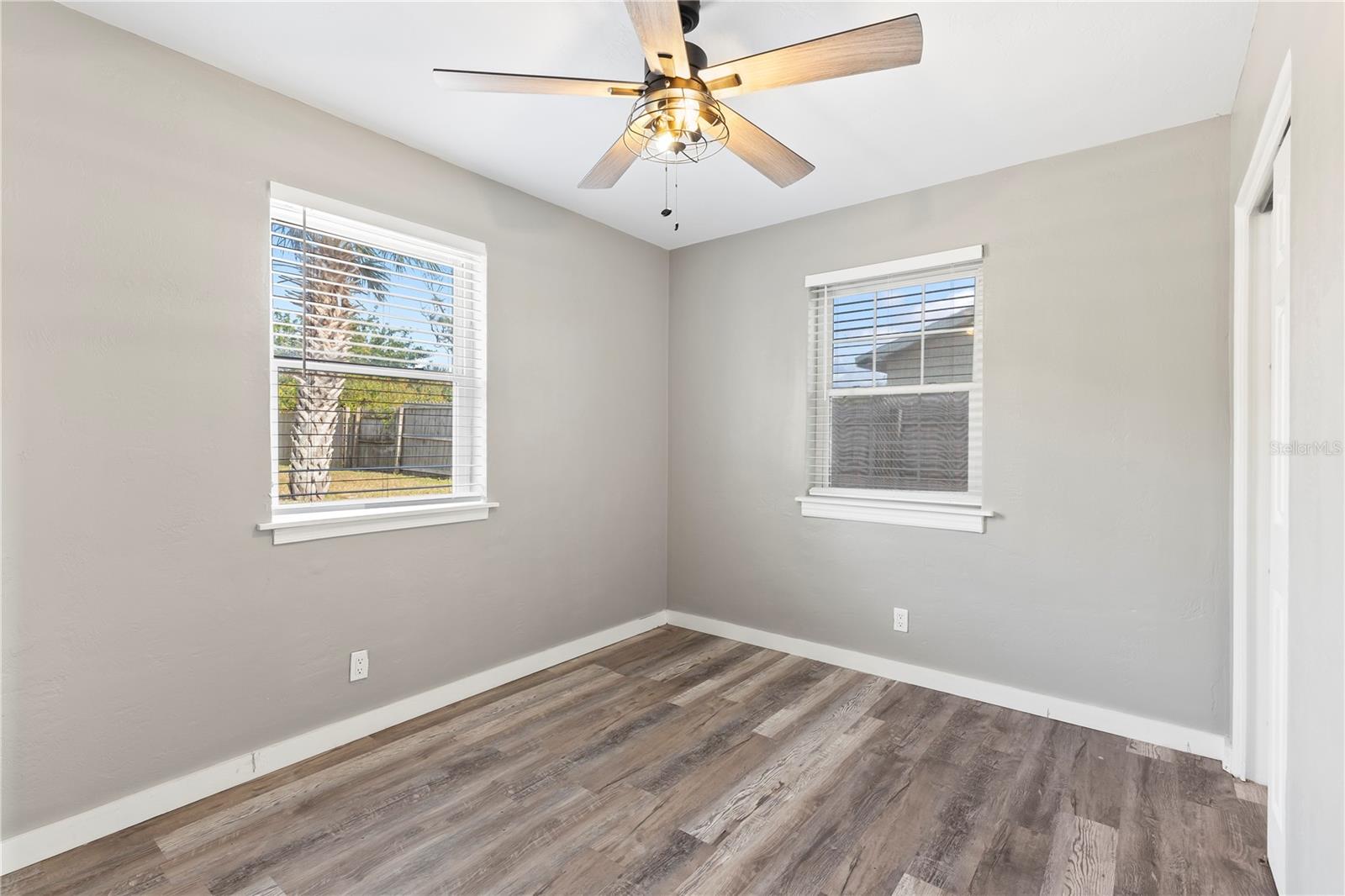 2711 DACH AVE, DAYTONA BEACH SHORES, FL, 32118