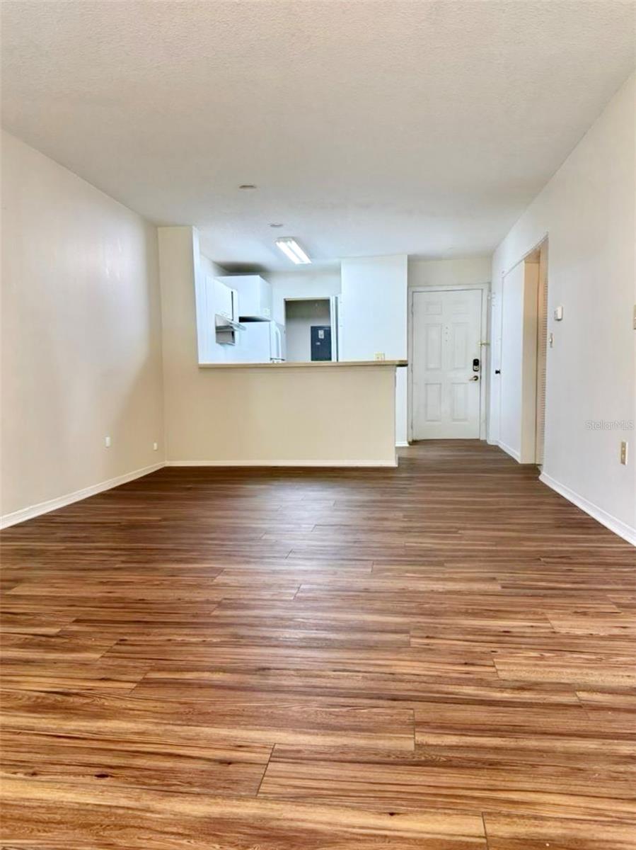 10122 WINSFORD OAK BLVD #401, TAMPA, FL, 33624