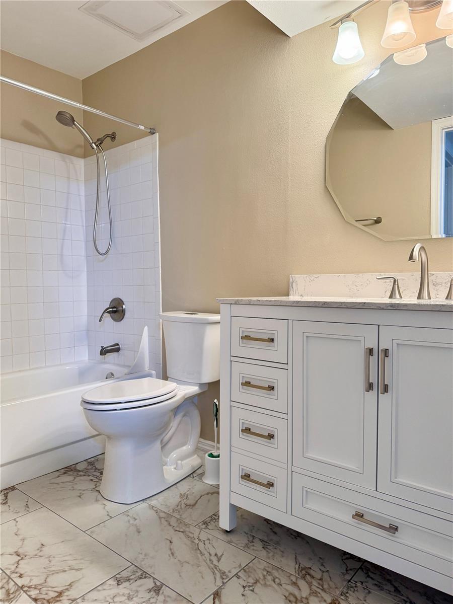 10122 WINSFORD OAK BLVD #401, TAMPA, FL, 33624