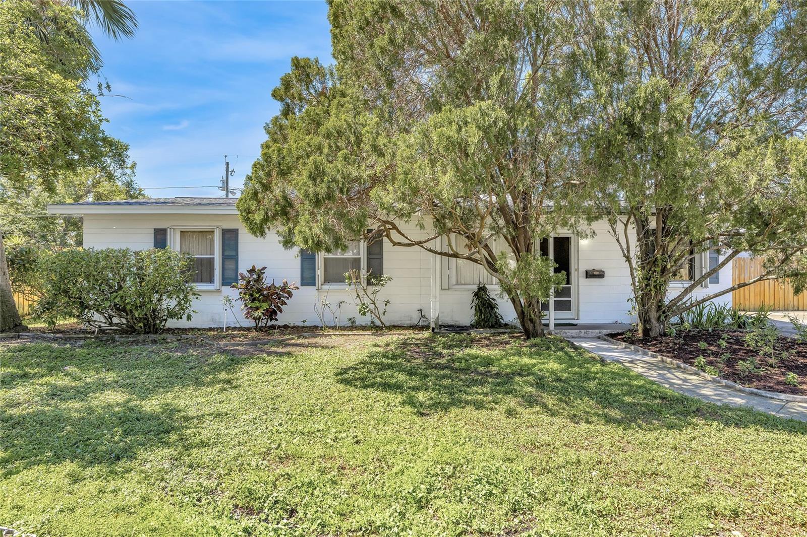 4227 PORPOISE DR SE, ST PETERSBURG, FL, 33705