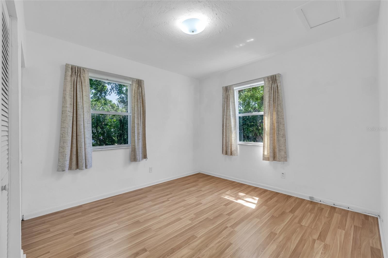 4227 PORPOISE DR SE, ST PETERSBURG, FL, 33705