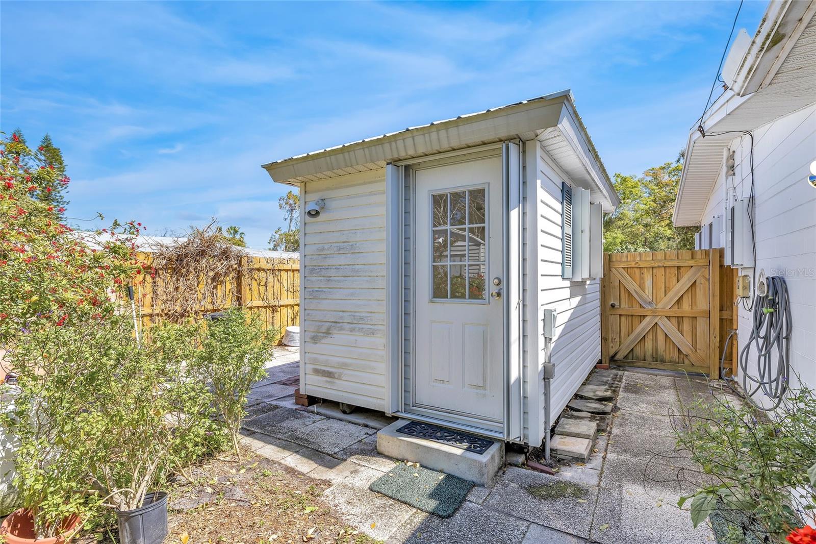 4227 PORPOISE DR SE, ST PETERSBURG, FL, 33705