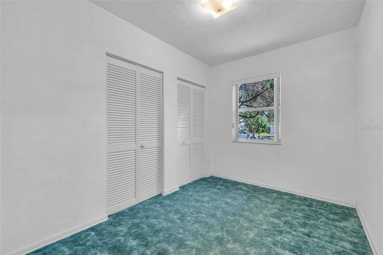 4227 PORPOISE DR SE, ST PETERSBURG, FL, 33705
