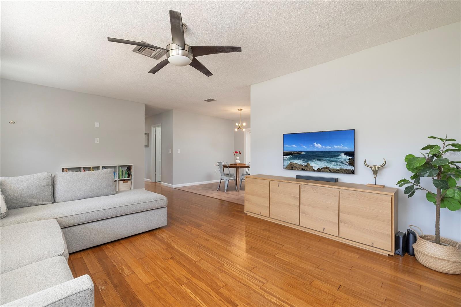 160 AVON DR, SAFETY HARBOR, FL, 34695