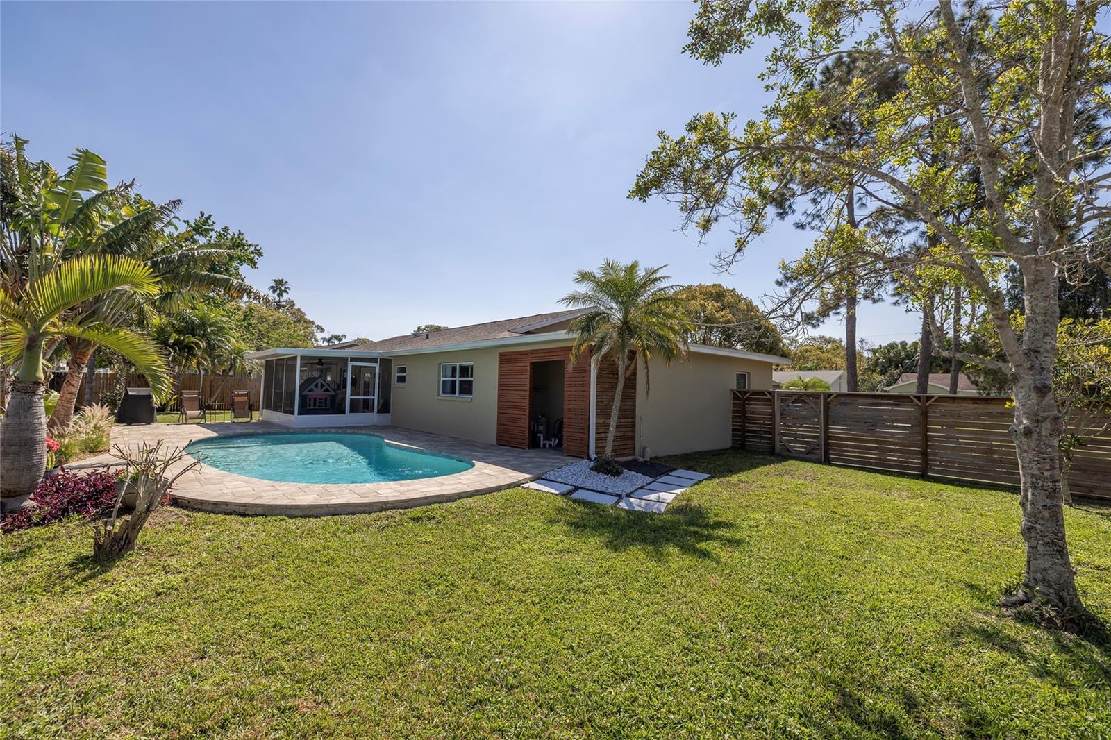 160 AVON DR, SAFETY HARBOR, FL, 34695
