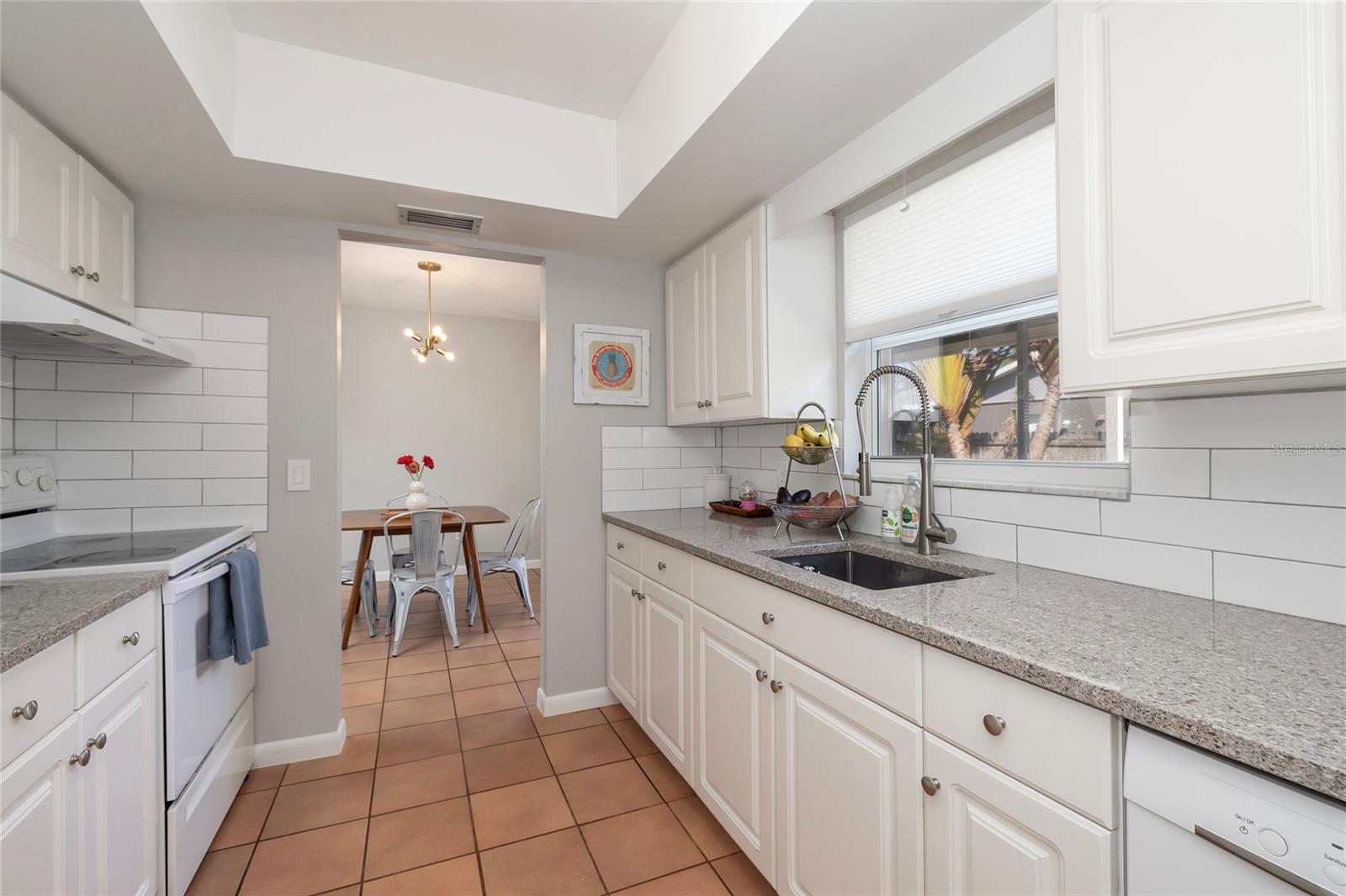 160 AVON DR, SAFETY HARBOR, FL, 34695