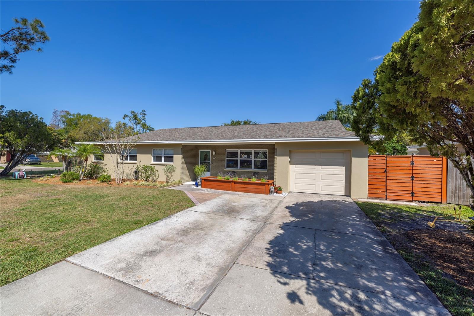 160 AVON DR, SAFETY HARBOR, FL, 34695