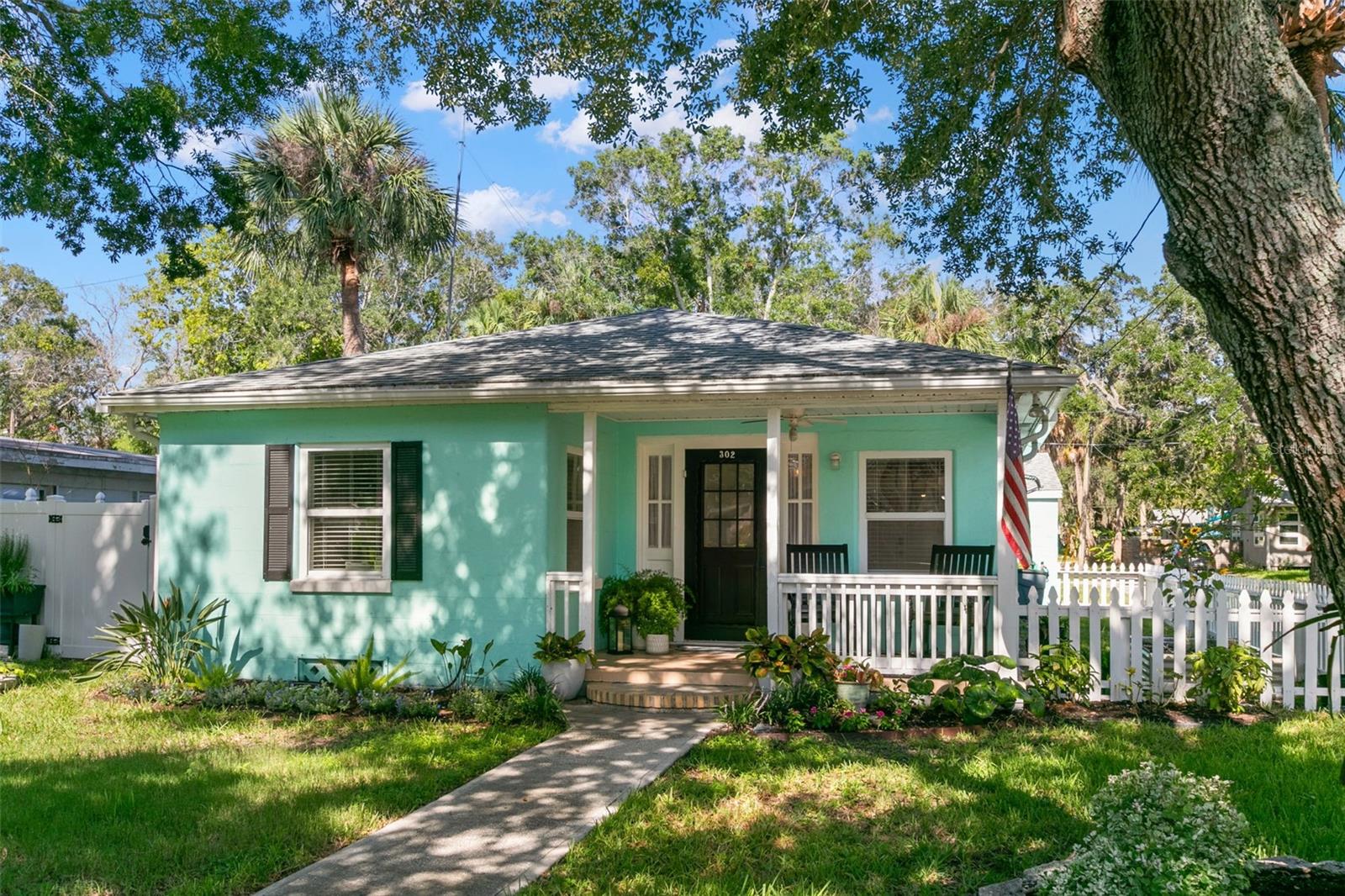 302 BANANA ST, TARPON SPRINGS, FL, 34689