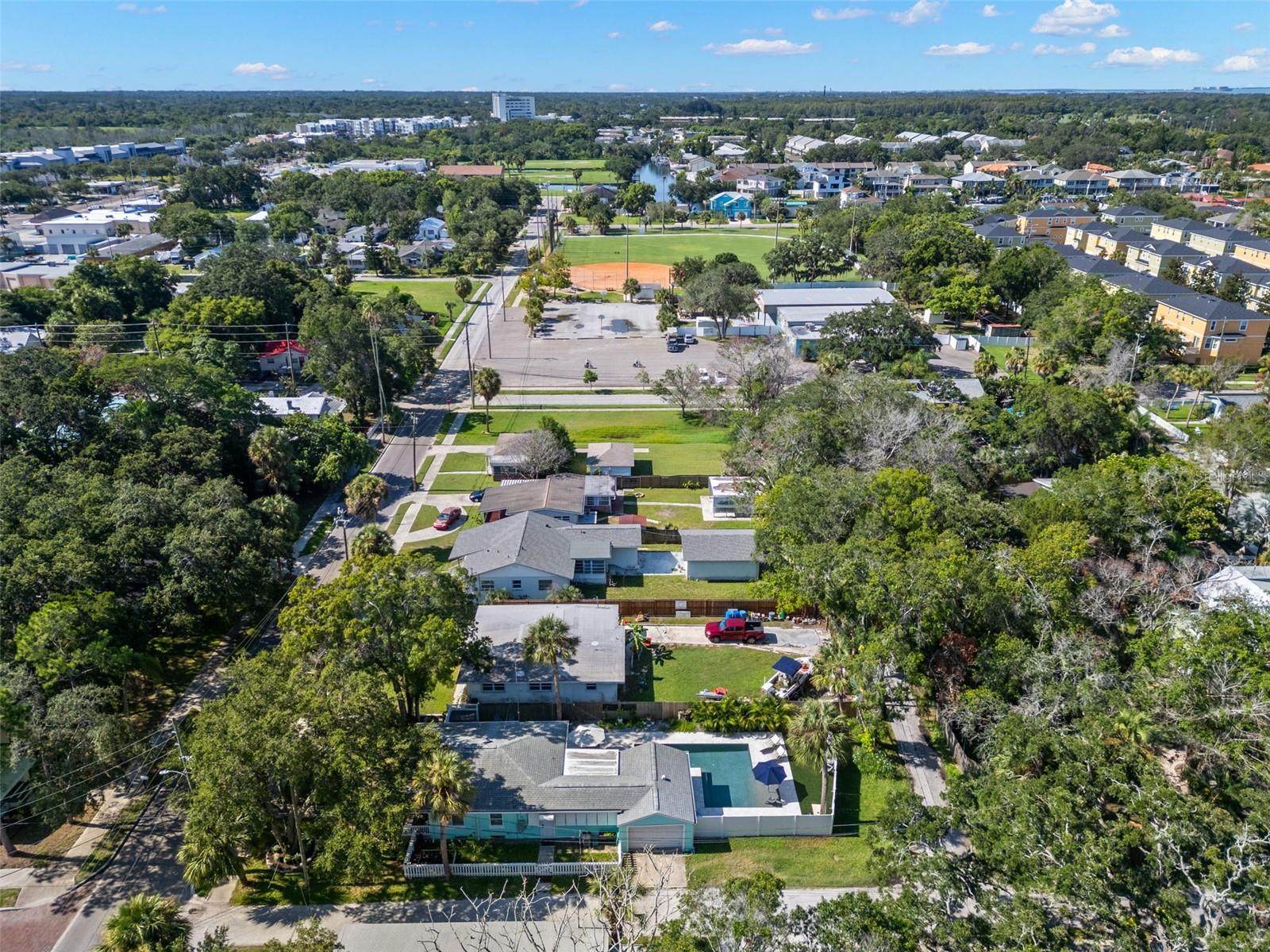 302 BANANA ST, TARPON SPRINGS, FL, 34689
