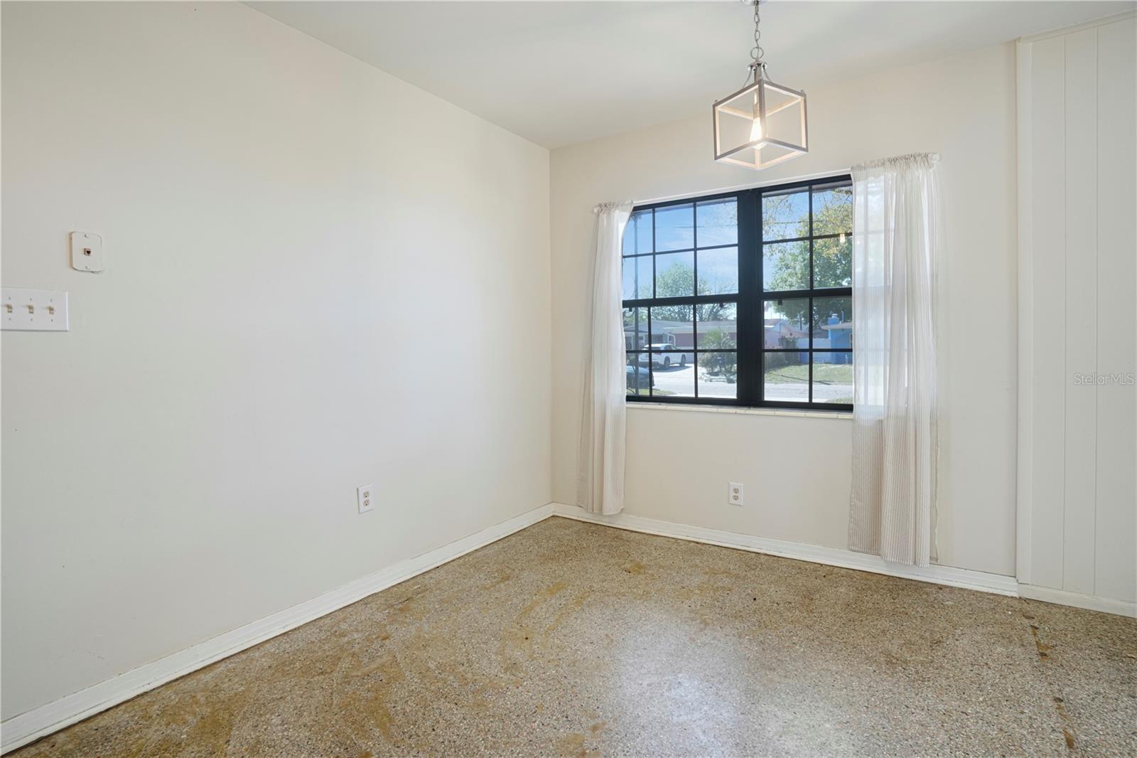 124 E 119TH AVE, TAMPA, FL, 33612