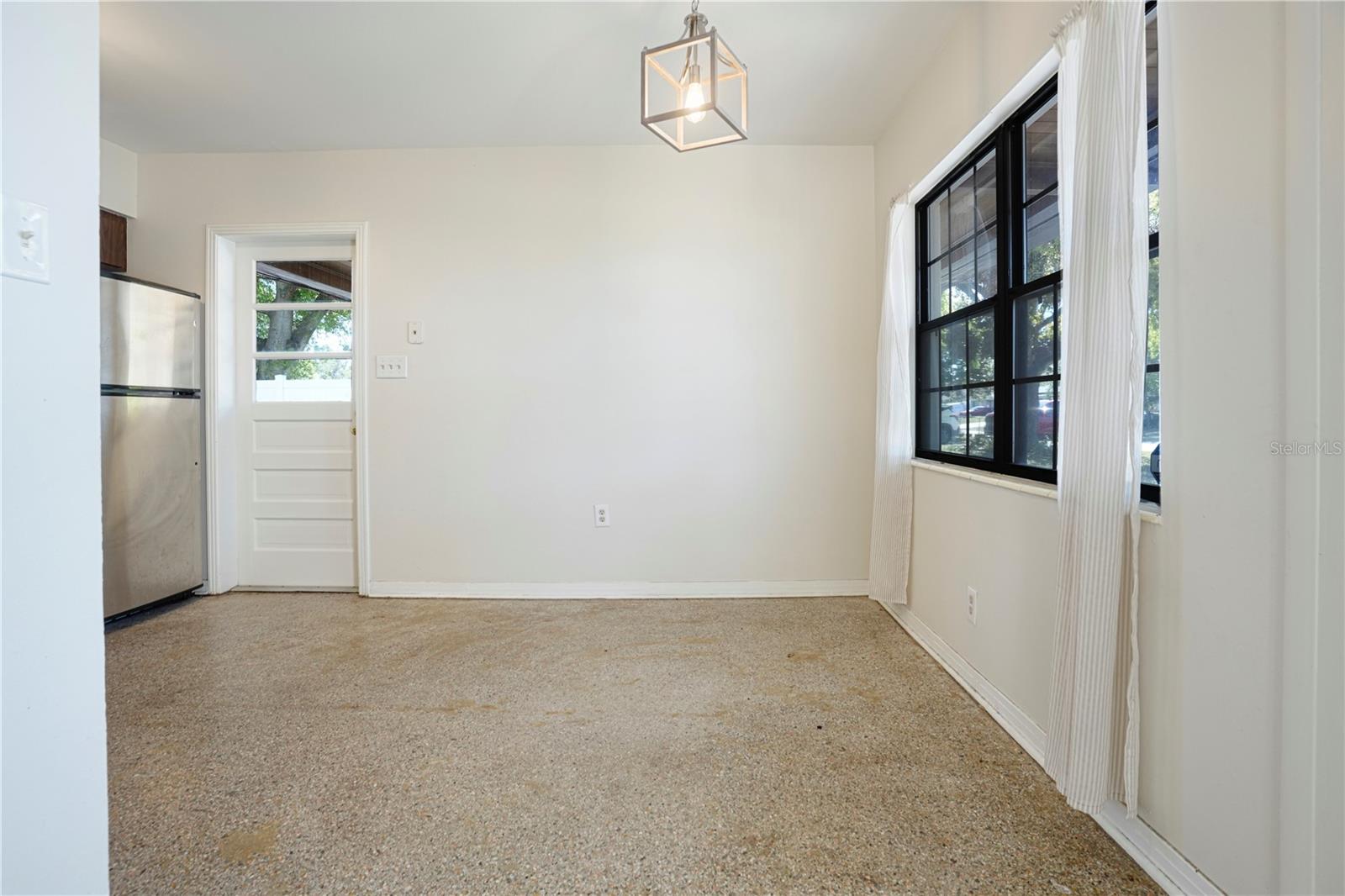 124 E 119TH AVE, TAMPA, FL, 33612