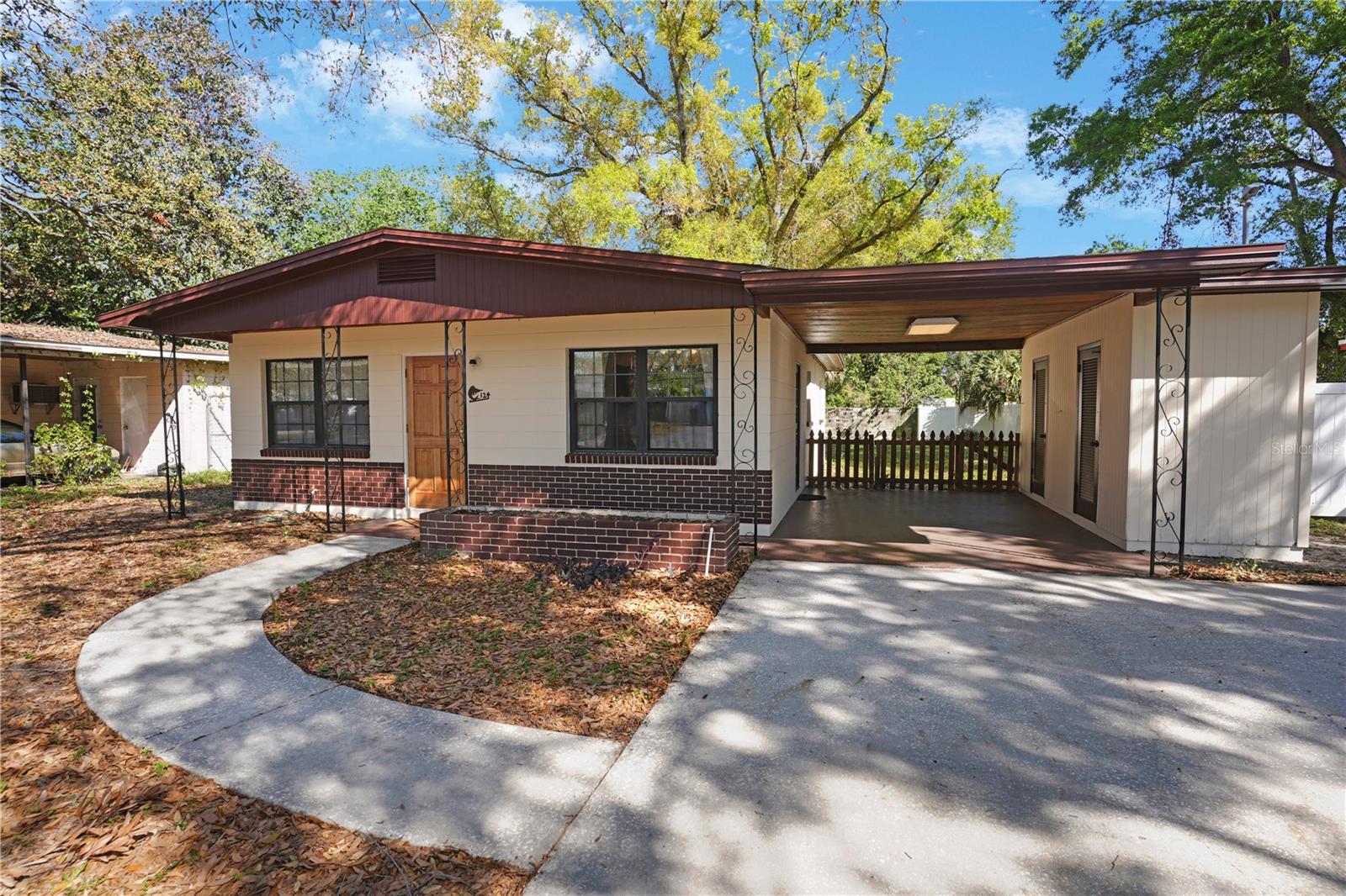 124 E 119TH AVE, TAMPA, FL, 33612