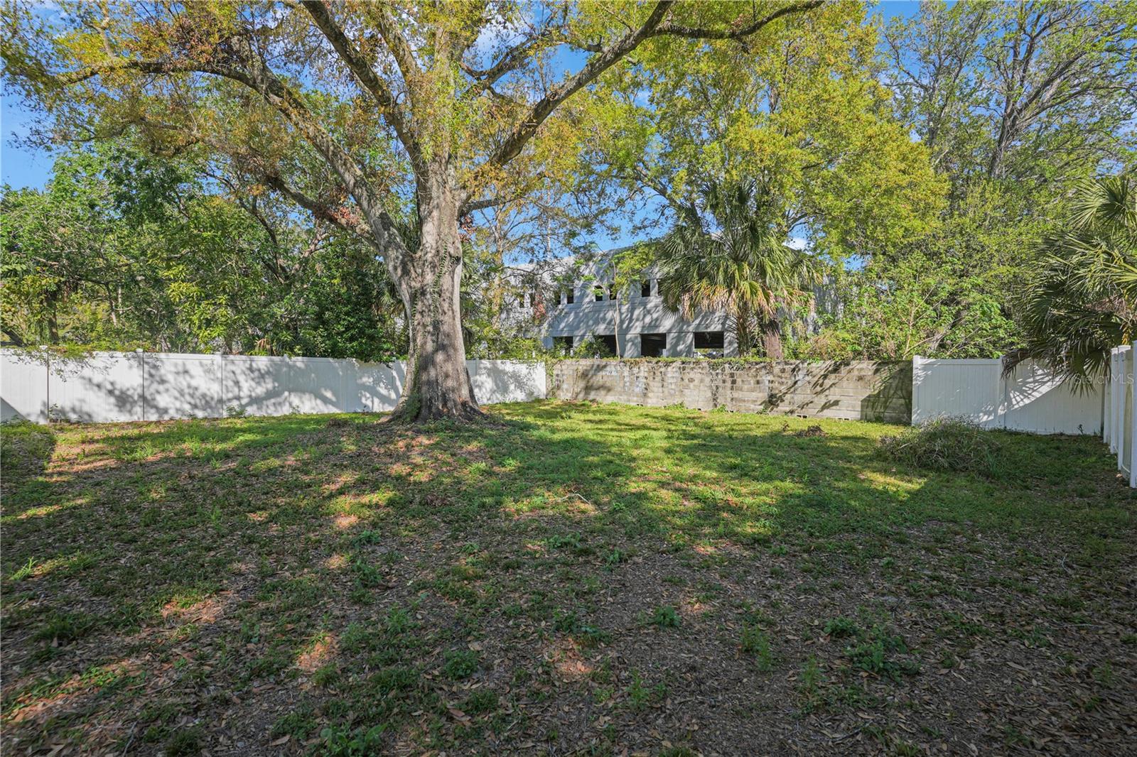 124 E 119TH AVE, TAMPA, FL, 33612