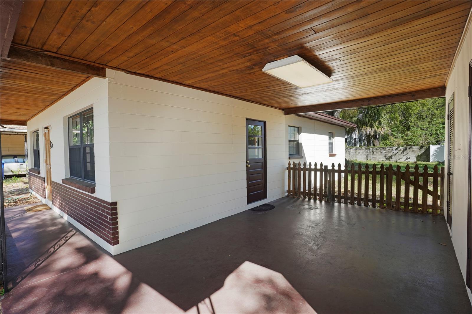 124 E 119TH AVE, TAMPA, FL, 33612