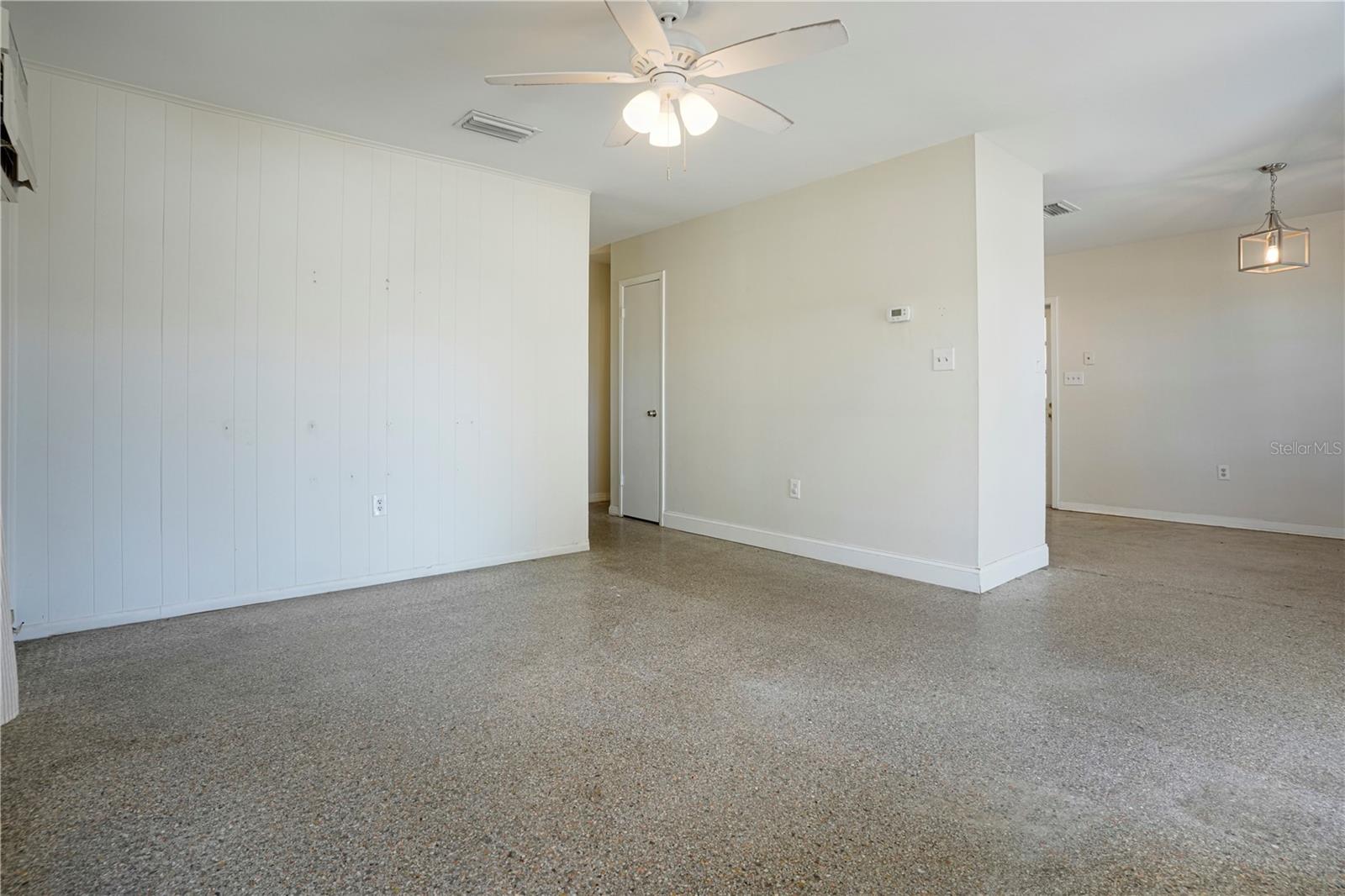 124 E 119TH AVE, TAMPA, FL, 33612