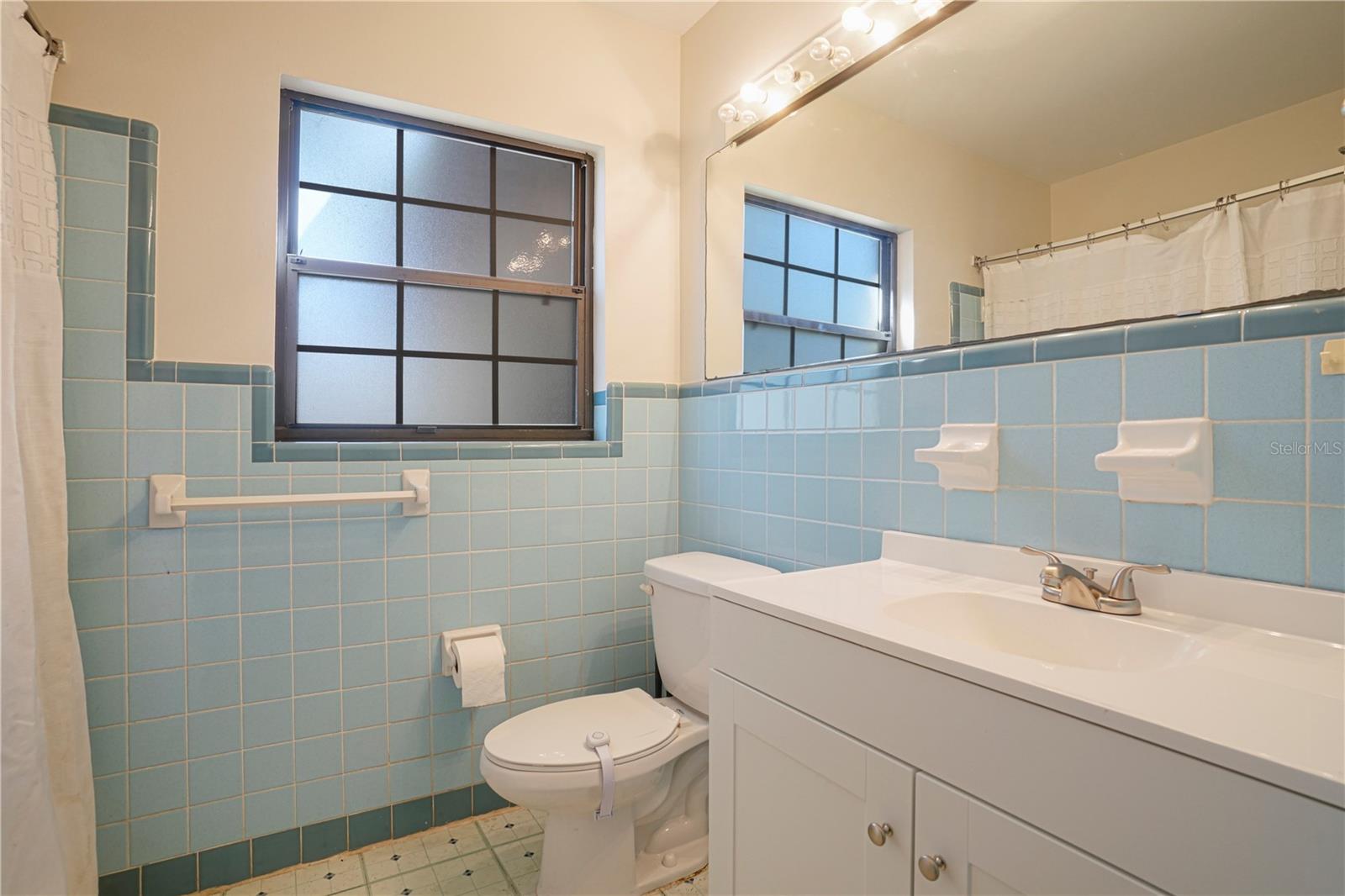 124 E 119TH AVE, TAMPA, FL, 33612