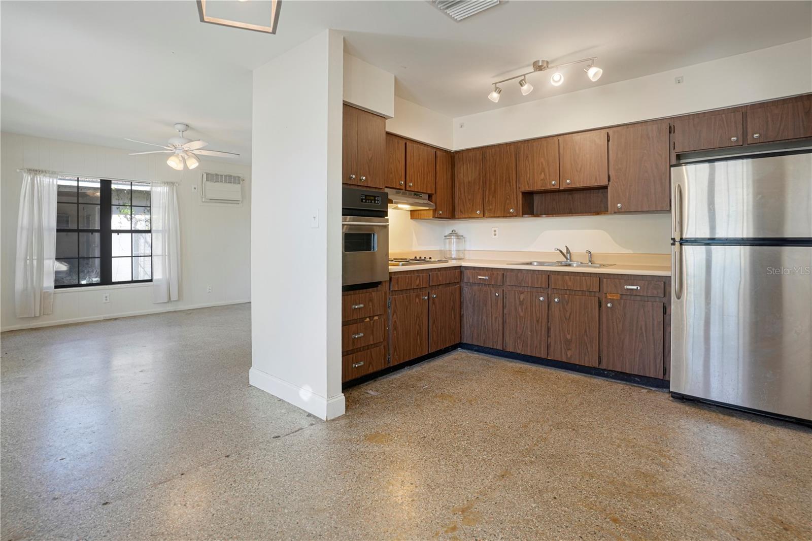 124 E 119TH AVE, TAMPA, FL, 33612