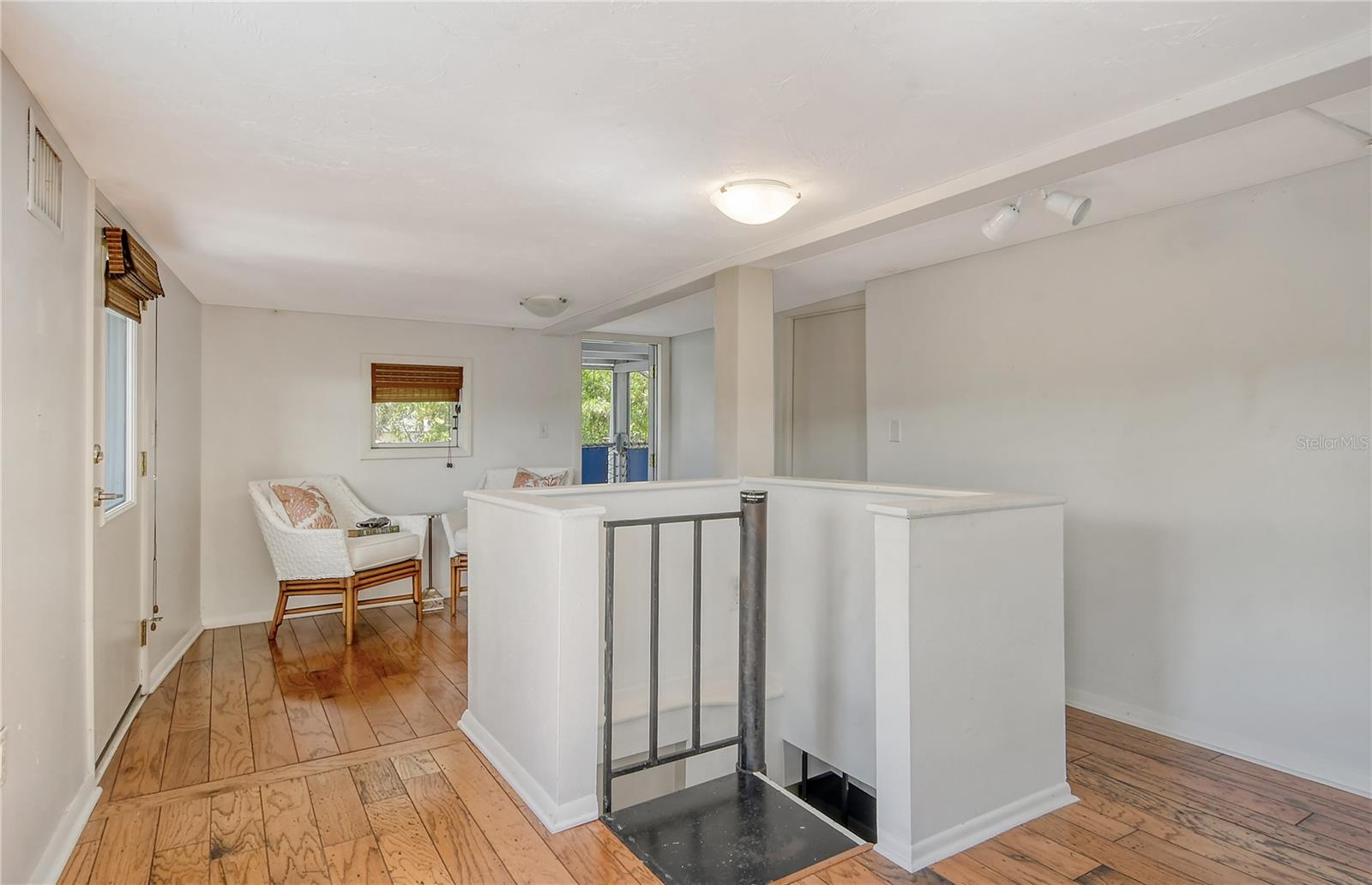 433 N OSPREY AVE, SARASOTA, FL, 34236