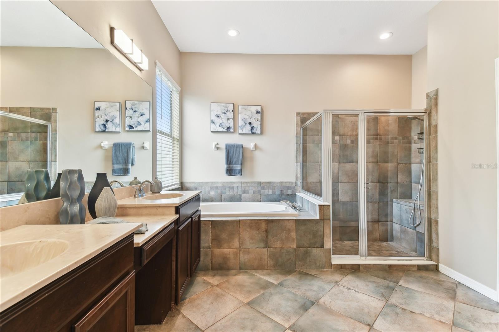 8837 GARDEN PARTY DR, LAND O LAKES, FL, 34637