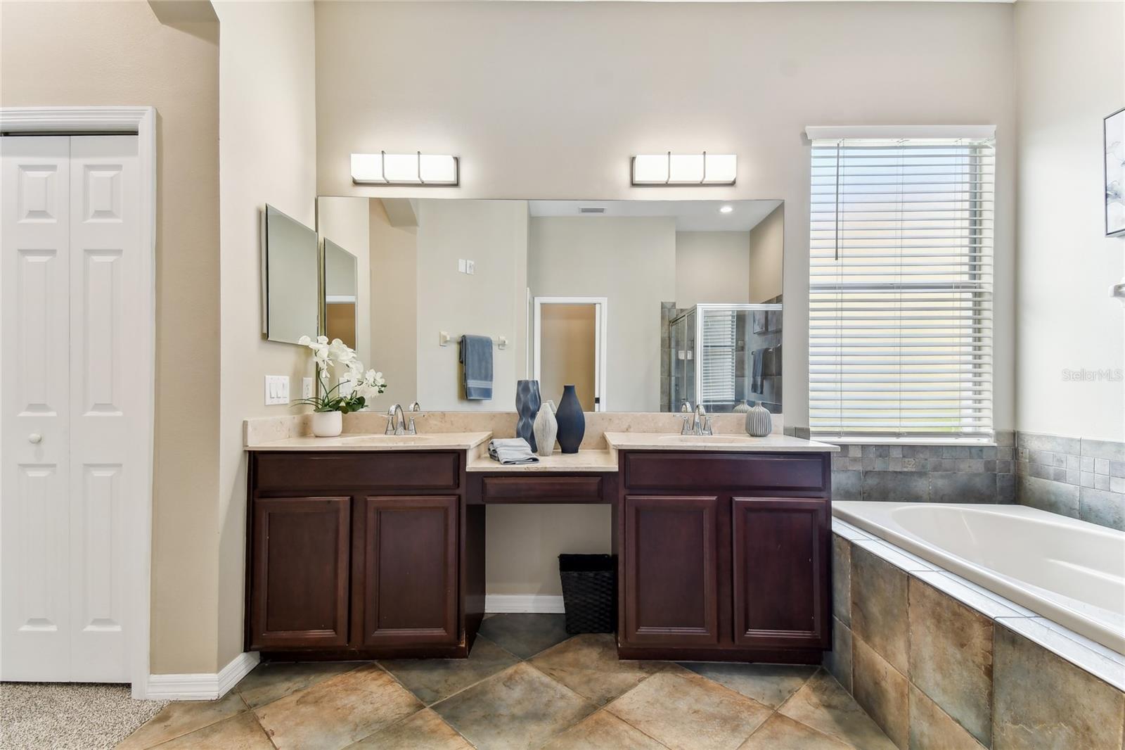 8837 GARDEN PARTY DR, LAND O LAKES, FL, 34637
