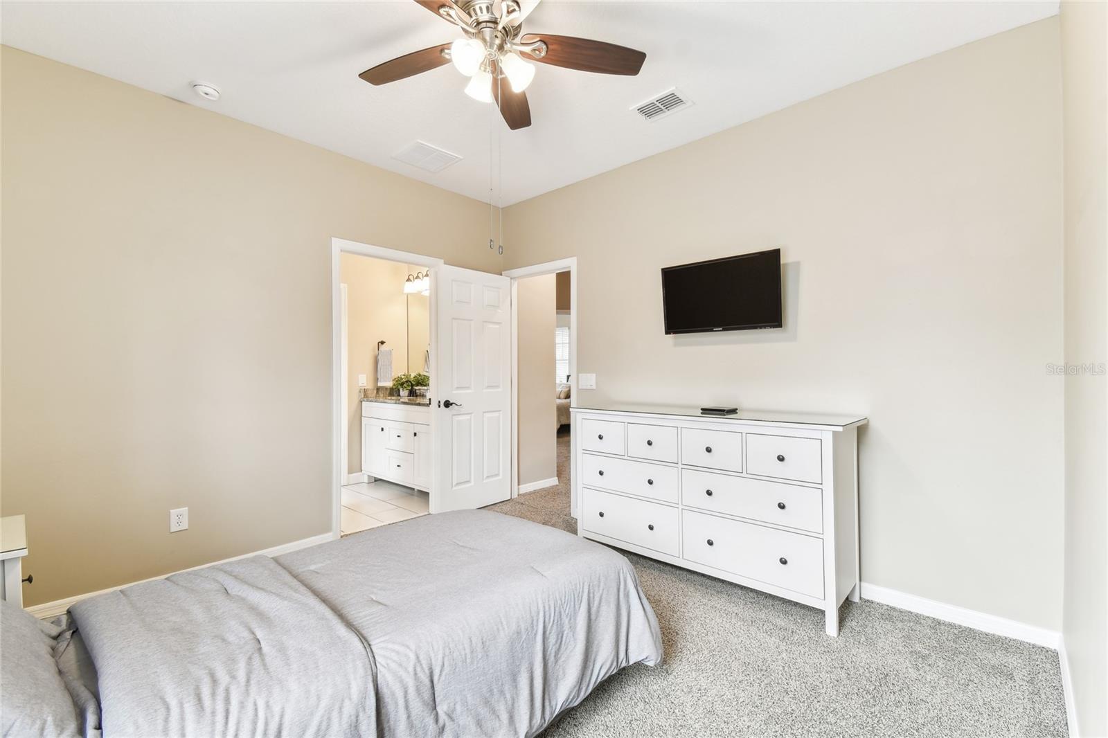 8837 GARDEN PARTY DR, LAND O LAKES, FL, 34637
